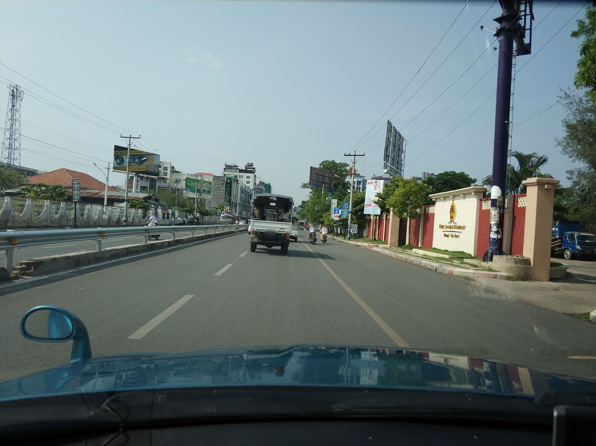 Street view near Popa Hotel, Mandalay