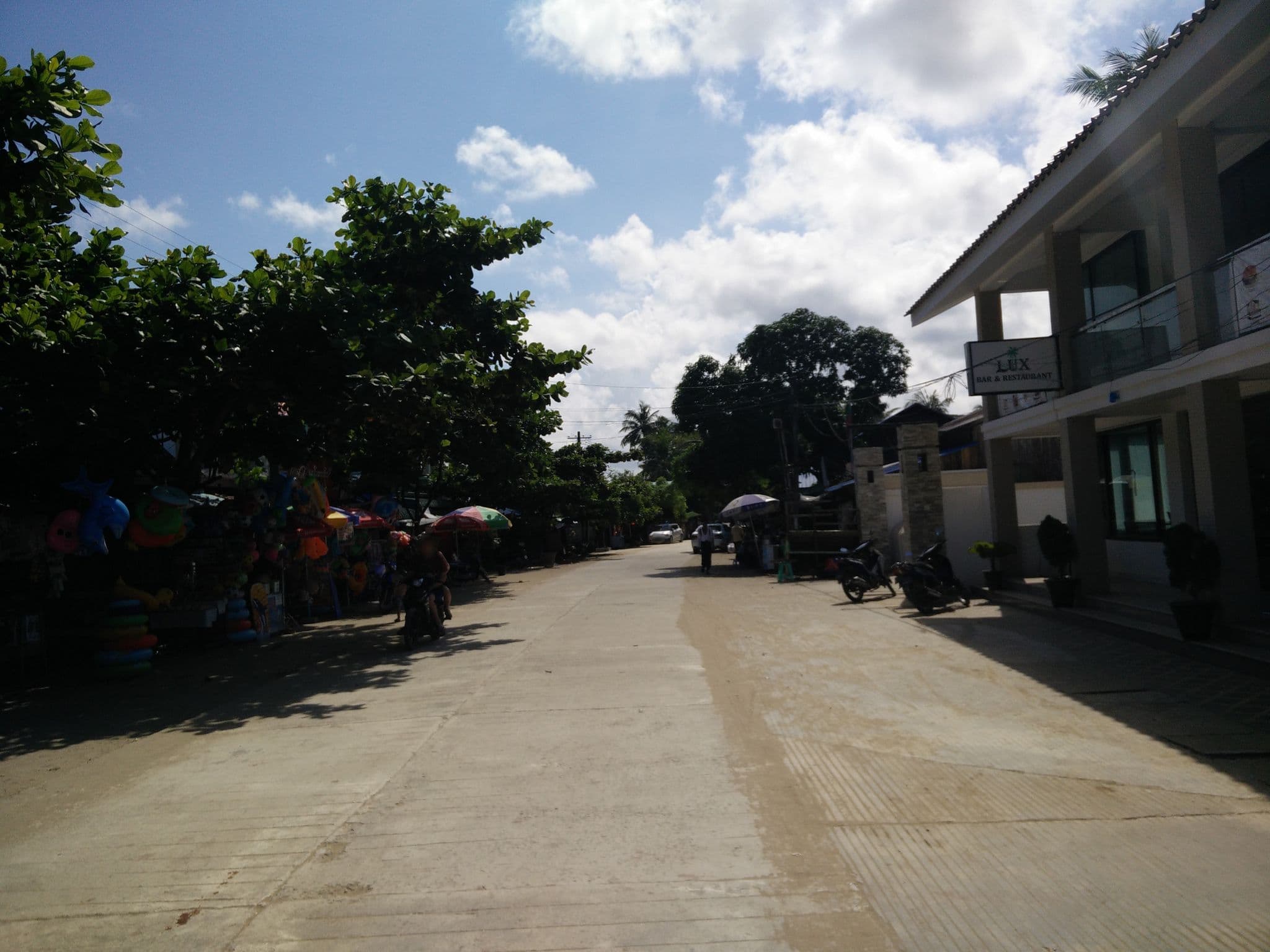 Street view near Hotel Lux, Pathein — © kokoye2007 (CC BY-SA · Mapillary)