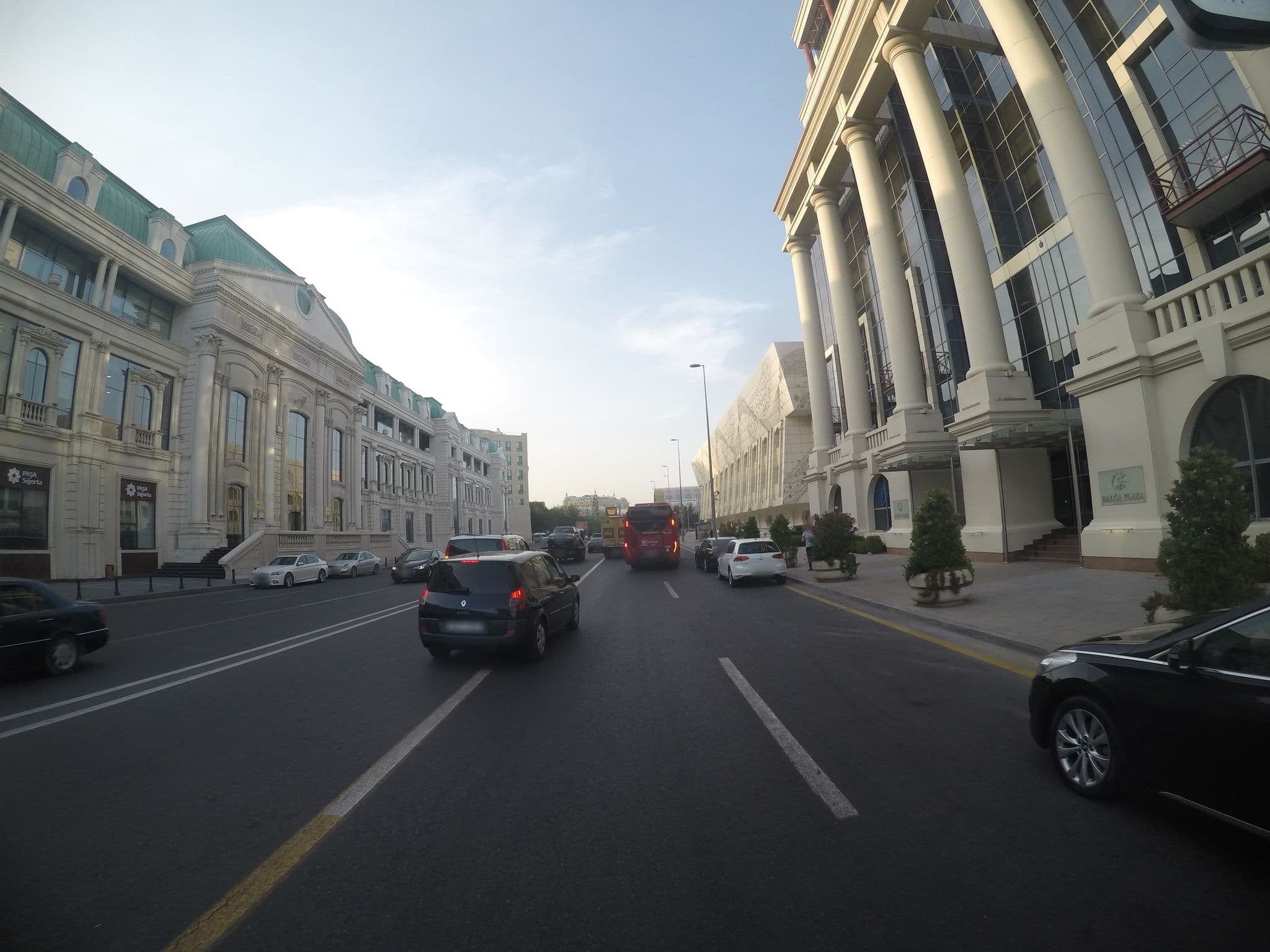 Street view near Dalğa Plaza, Badamdar — © westbam (CC BY-SA · Mapillary)