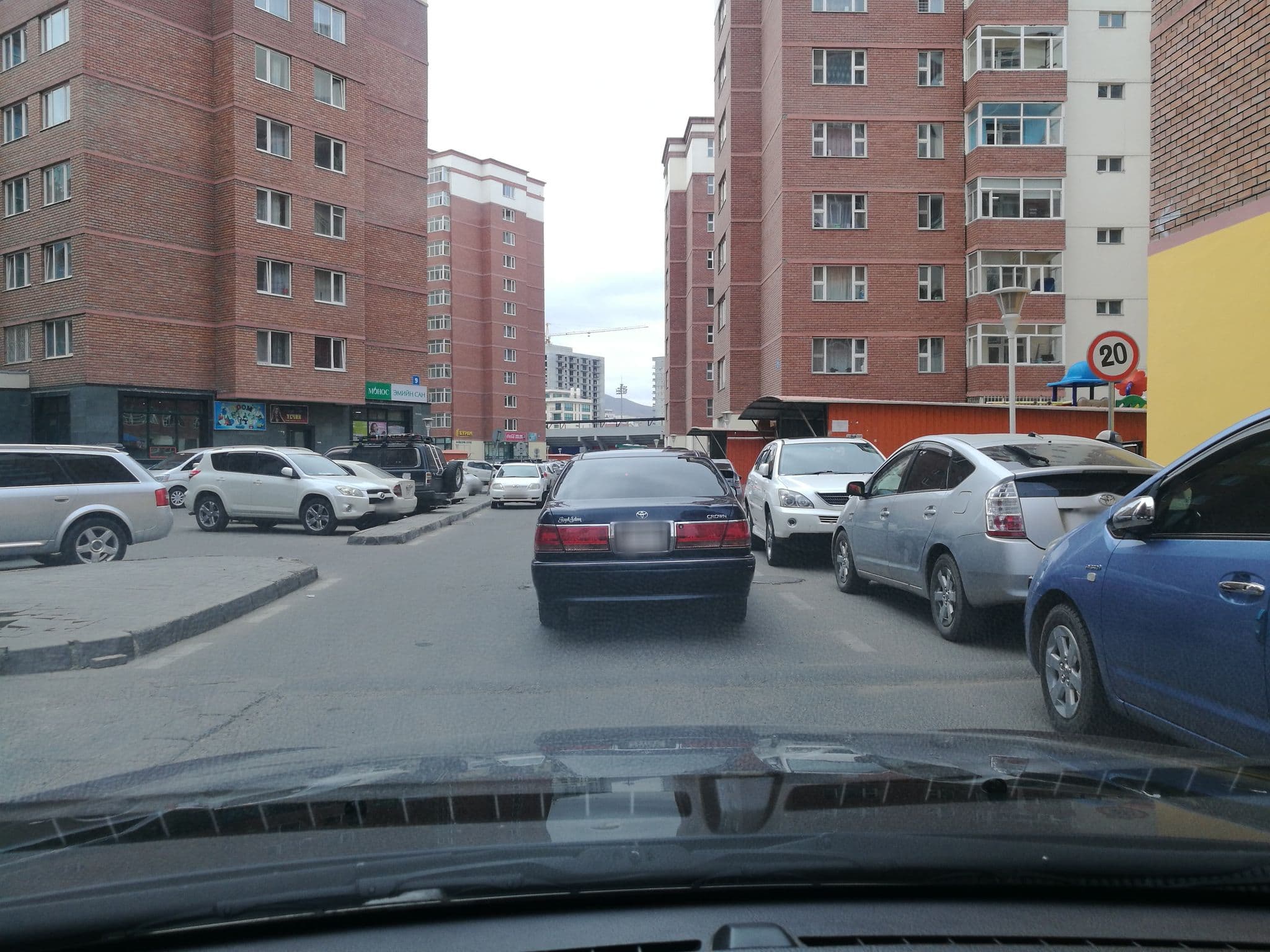 Street view near Орон сууц 3-р байр, Ulan Bator