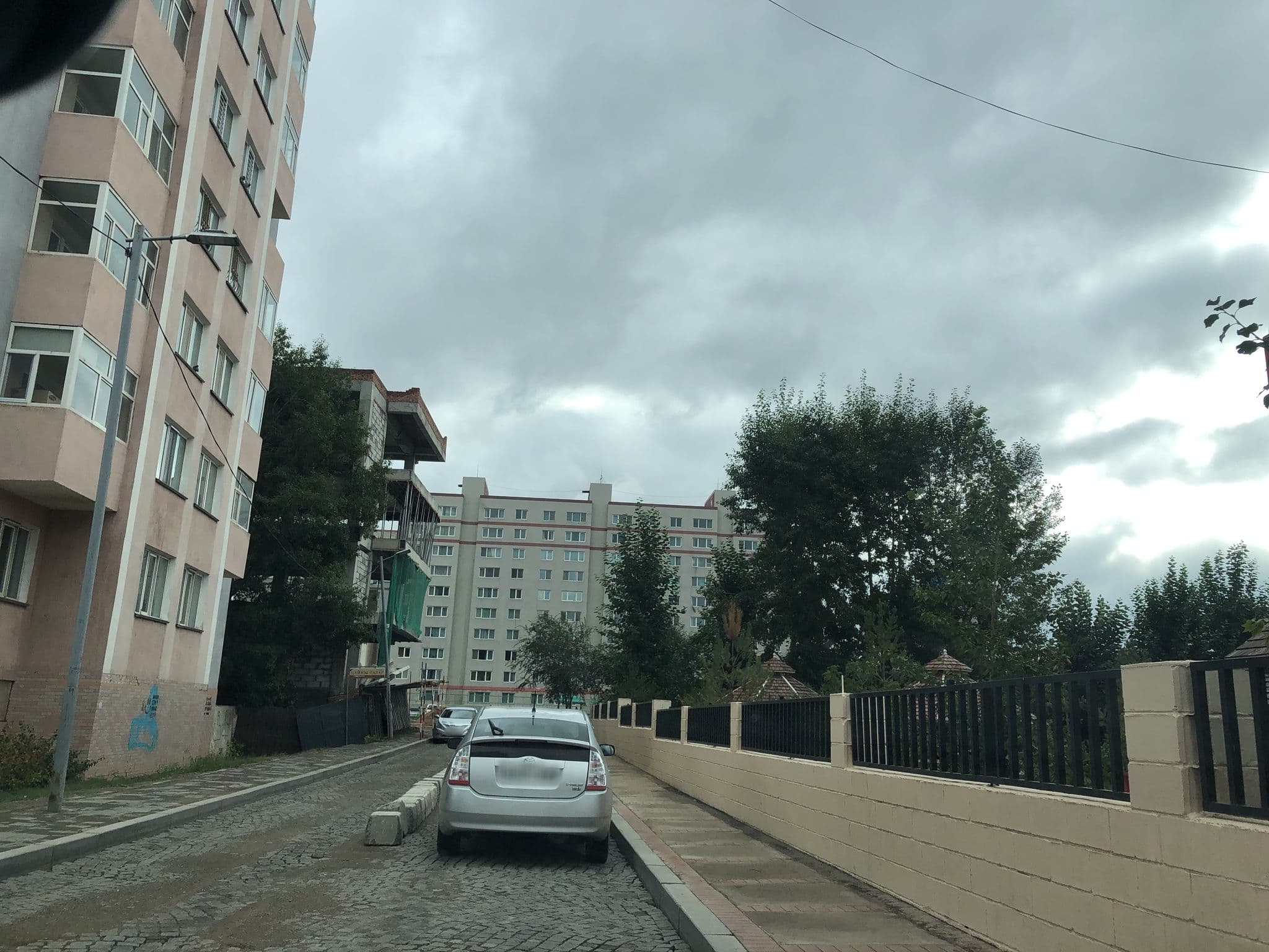 Street view near Khiimori 12b bair, Ulan Bator