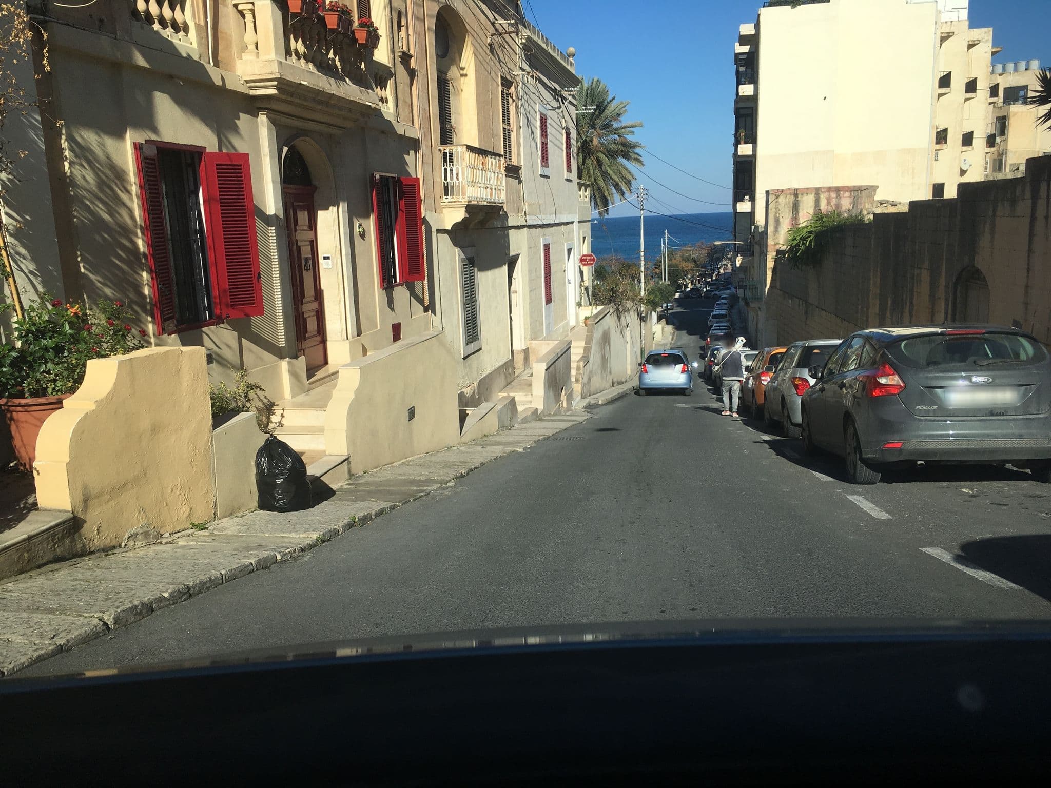 Street view near Holm Hotel, San Ġiljan — © bicyclize (CC BY-SA · Mapillary)