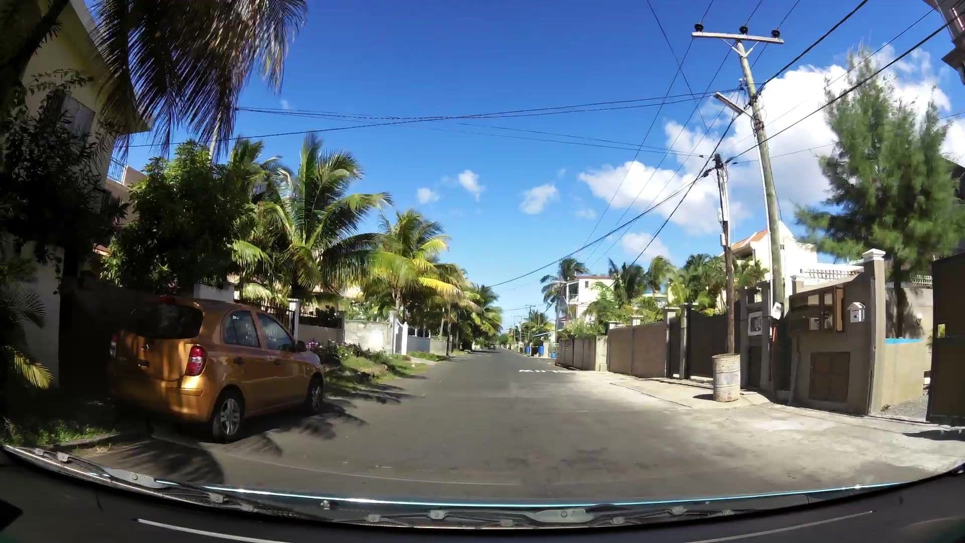 Street view near Patvijsar Beach complex, Flic en Flac — © kaartcam (CC BY-SA · Mapillary)