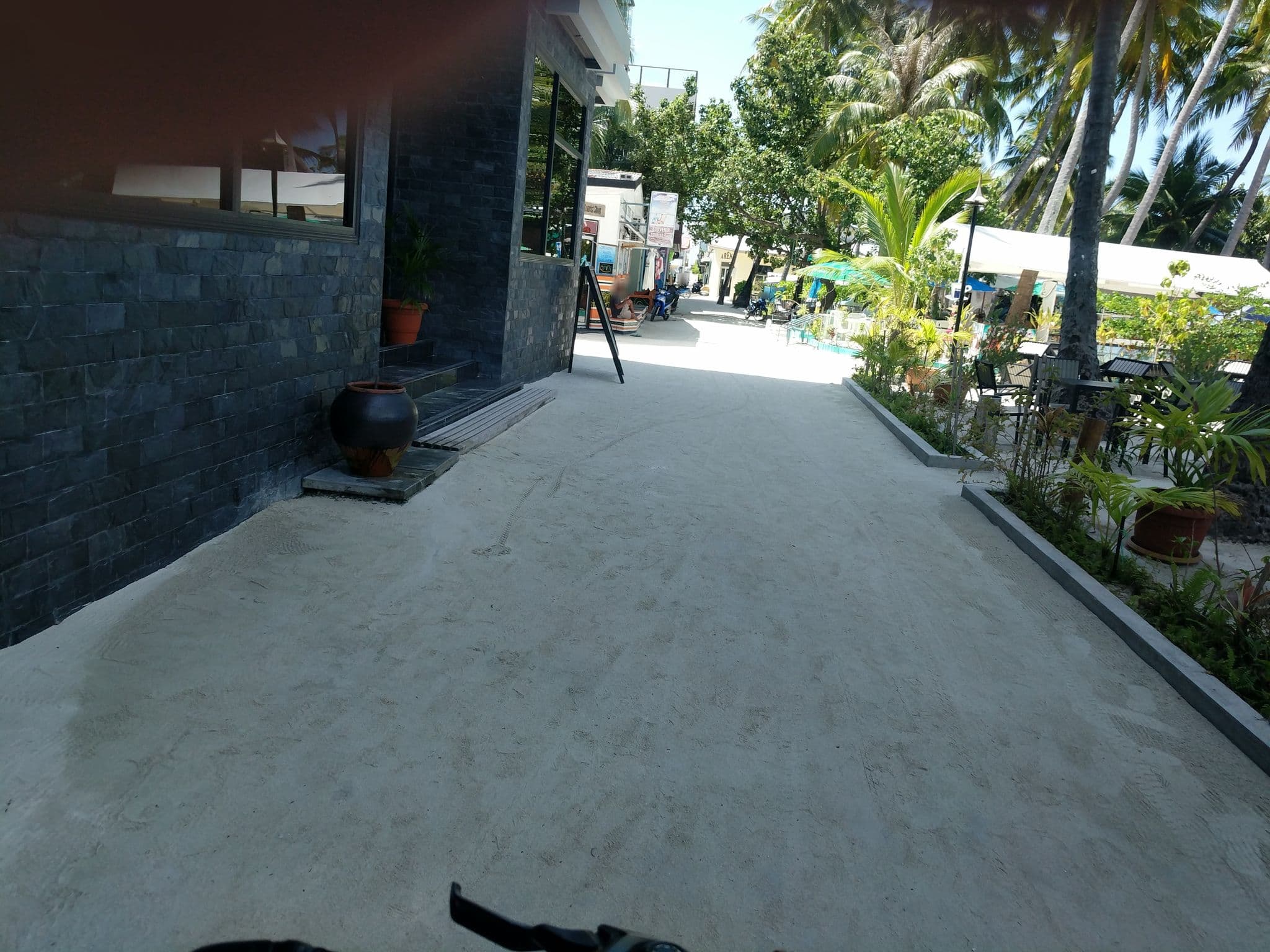 Street view near Shadow Palm, Maafushi