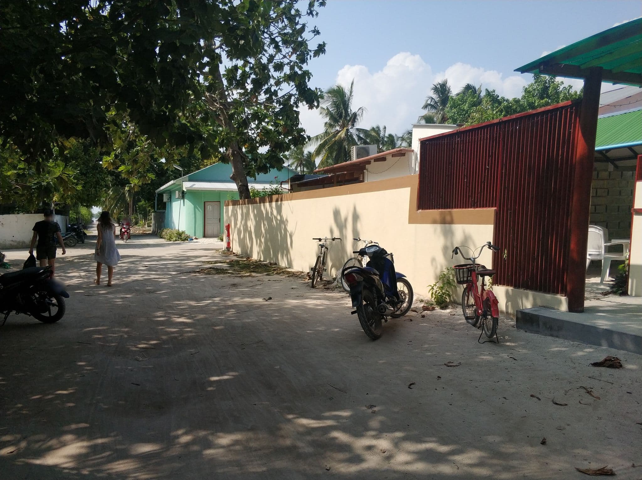 Street view near Holiday Cottage, Mahibadhoo
