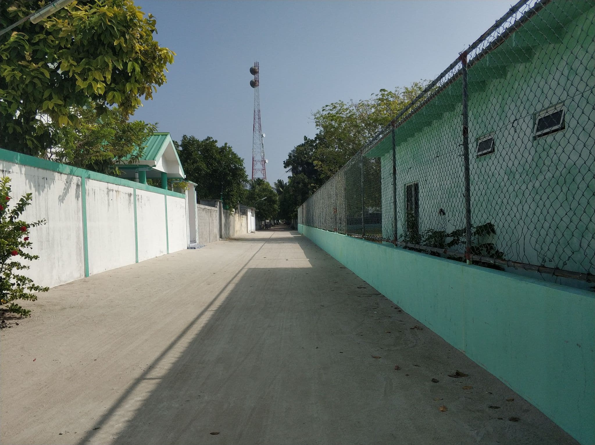 Street view near Riyaludhathuru, Mahibadhoo — © freddouhelk (CC BY-SA · Mapillary)