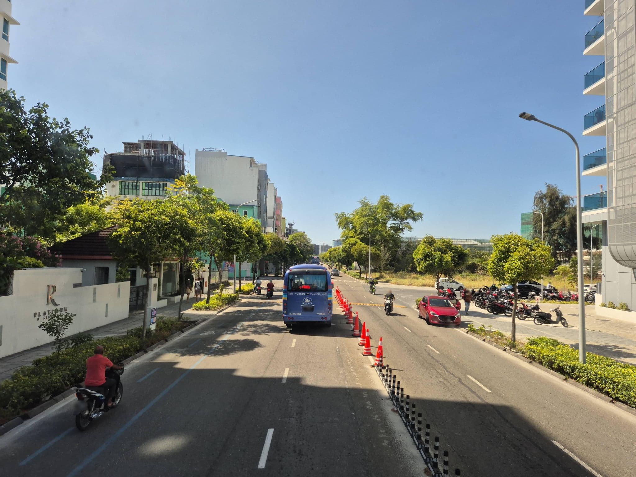 Street view near PLATINUM RESIDENCE, Hulhumale