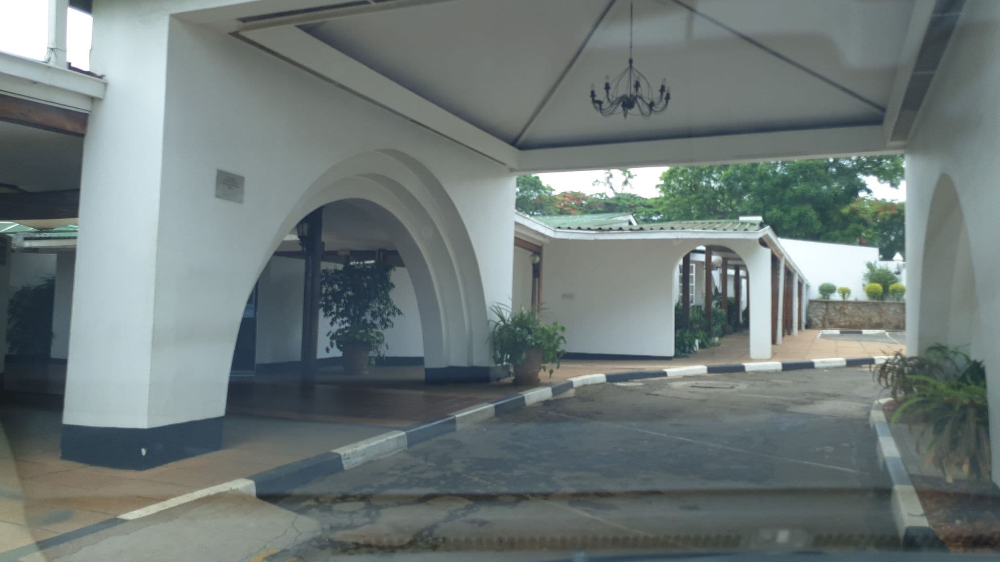 Street view near Lilongwe Hotel, Lilongwe — © jthnz (CC BY-SA · Mapillary)
