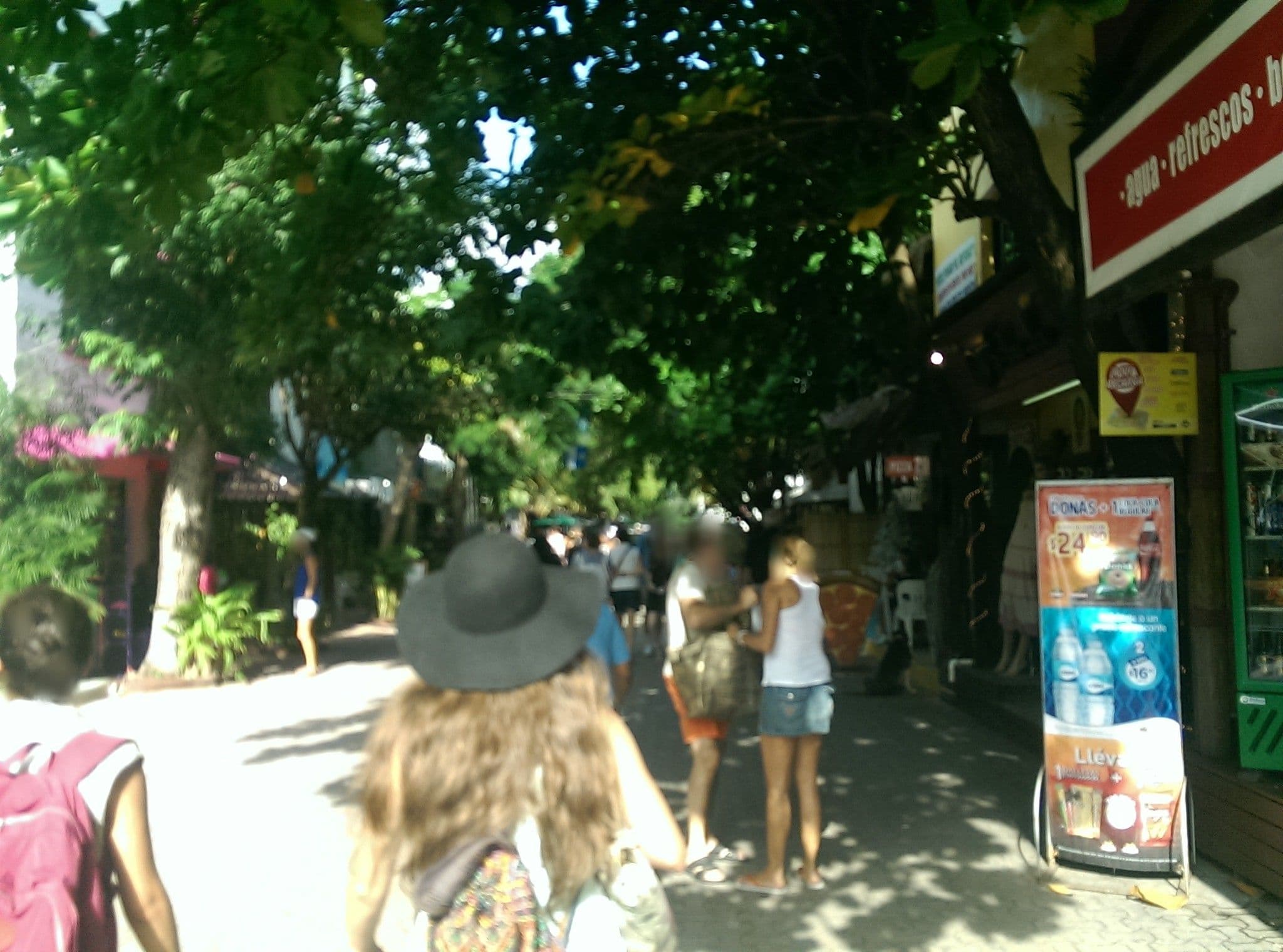 Street view near Posada El Refugio, Playa del Carmen