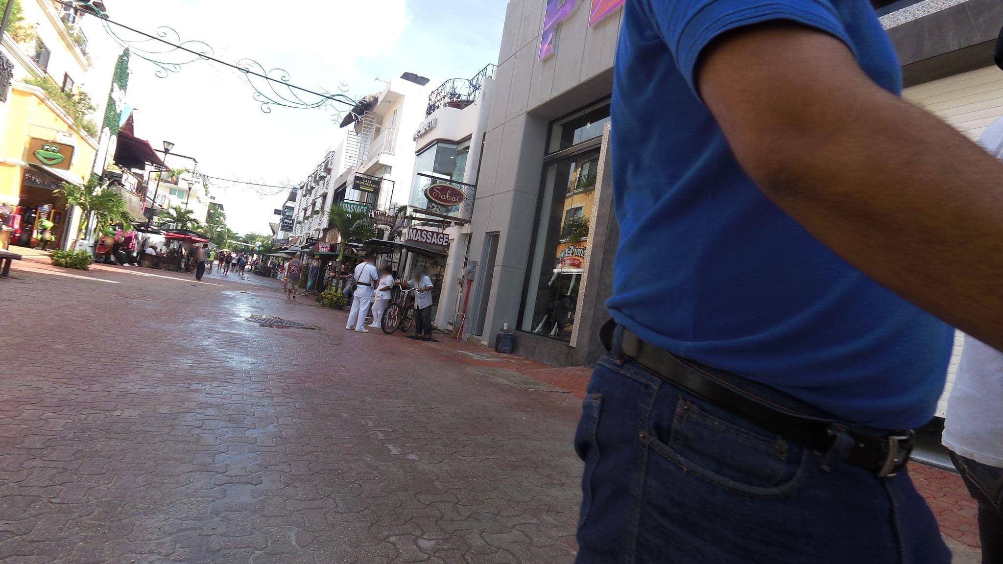 Street view near El Jardin de Marieta, Playa del Carmen