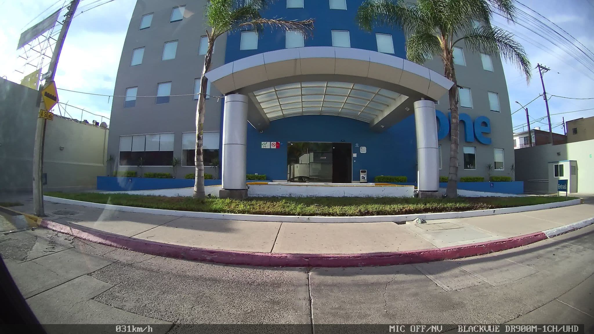 Street view near Hotel One, Aguascalientes — © kaart_3 (CC BY-SA · Mapillary)