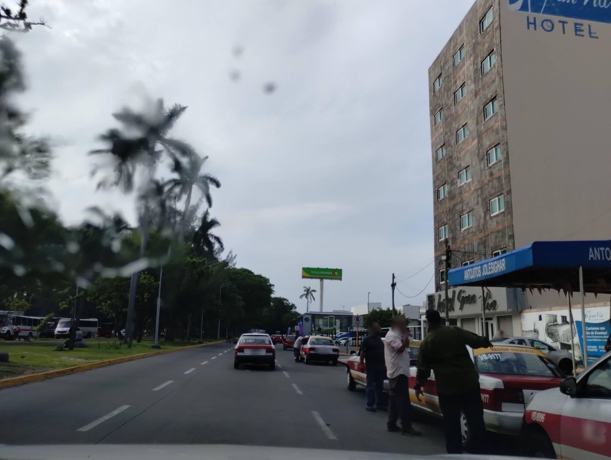 Street view near Hotel Gran Vía, Veracruz