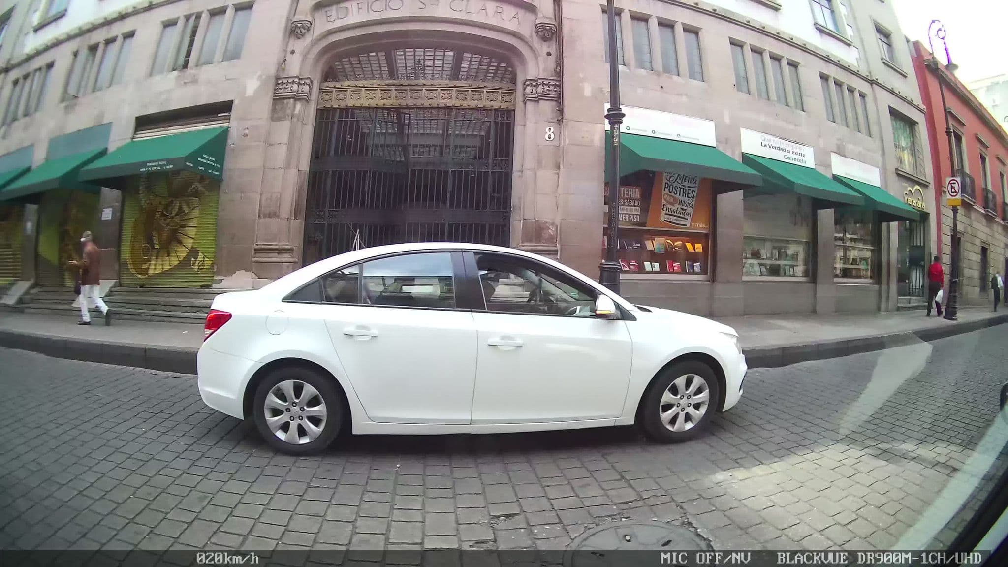 Street view near Chillout, Mexico City — © kaart_1 (CC BY-SA · Mapillary)