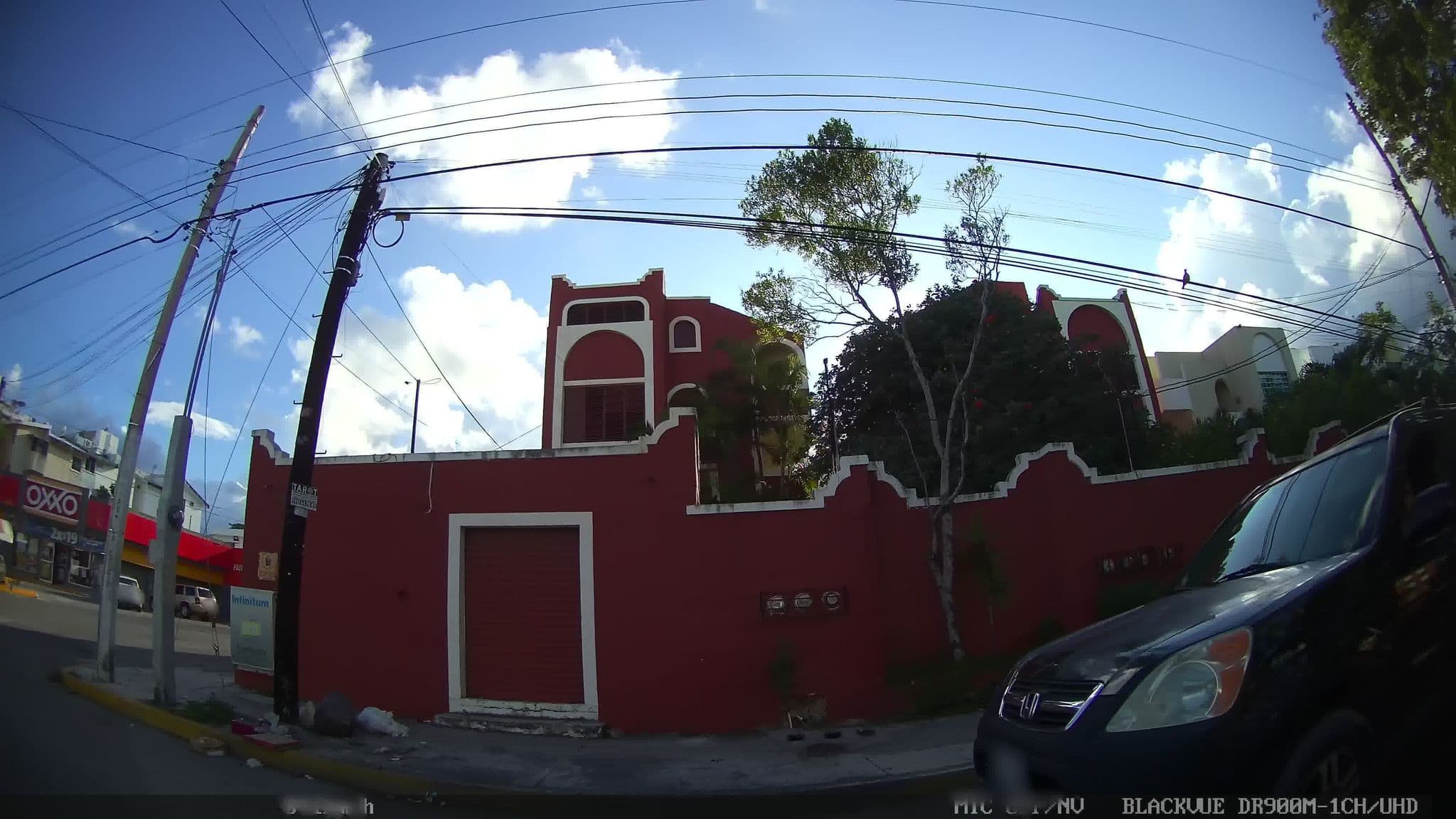 Street view near Suite sirenas, Cancún — © kaart_2 (CC BY-SA · Mapillary)