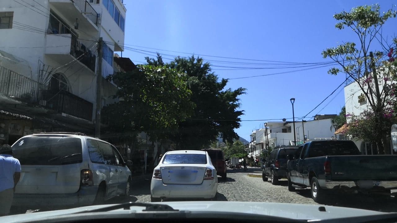 Street view near Marlyn Hotel, Puerto Vallarta — © oramire (CC BY-SA · Mapillary)