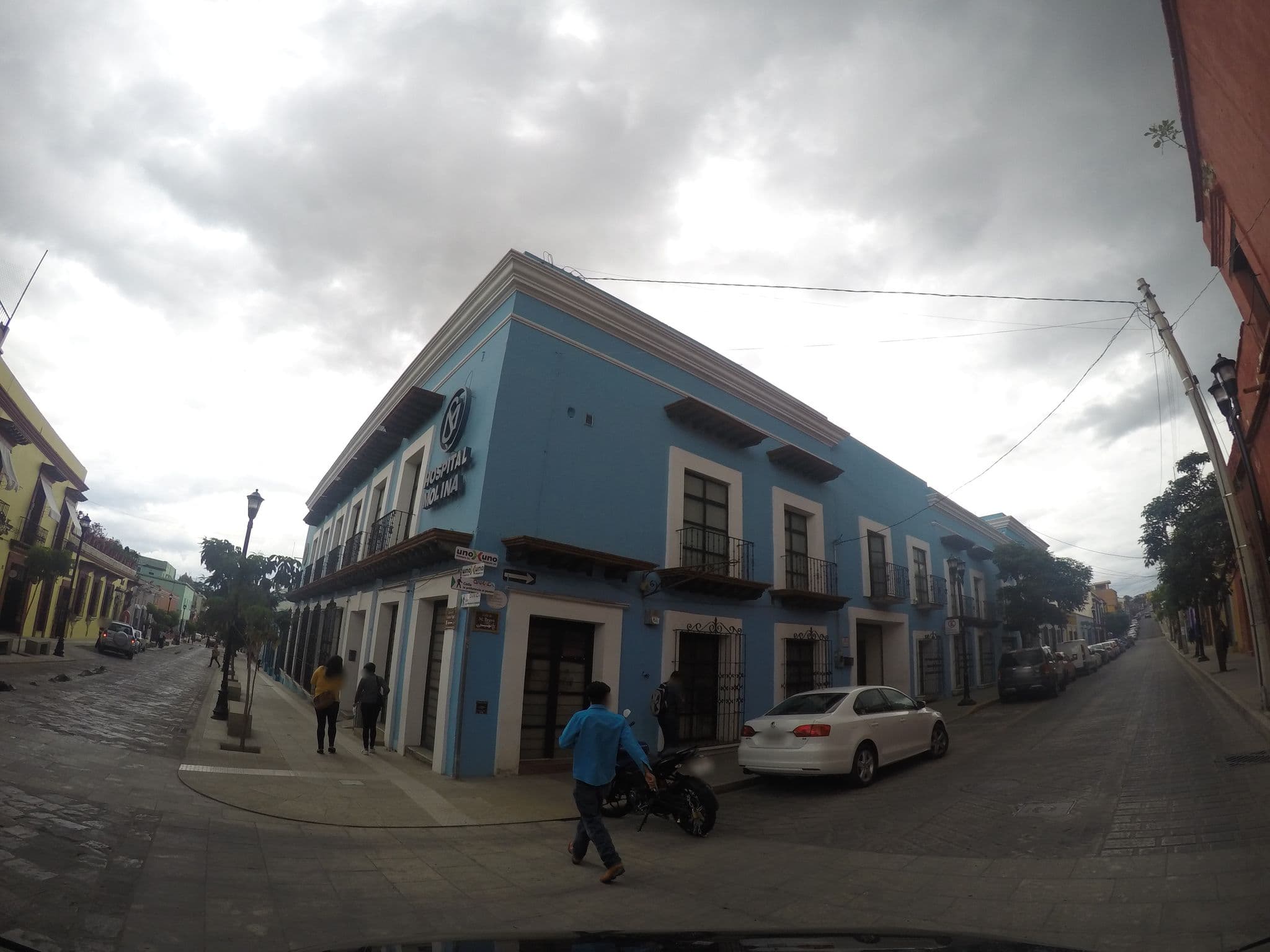 Street view near Casa Oaxaca, Oaxaca