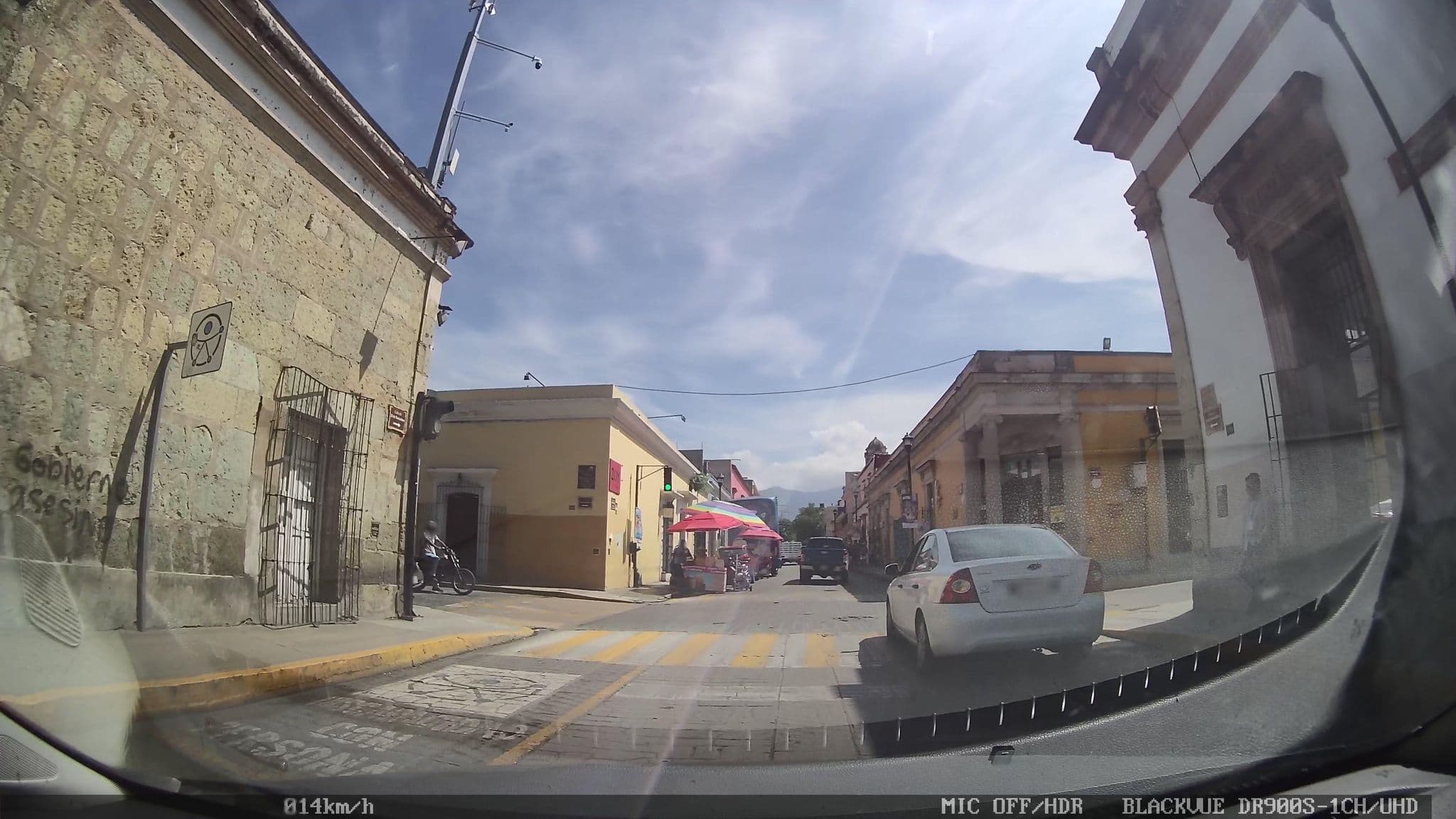 Street view near Hotel Ánuá, Oaxaca — © nicovargas (CC BY-SA · Mapillary)