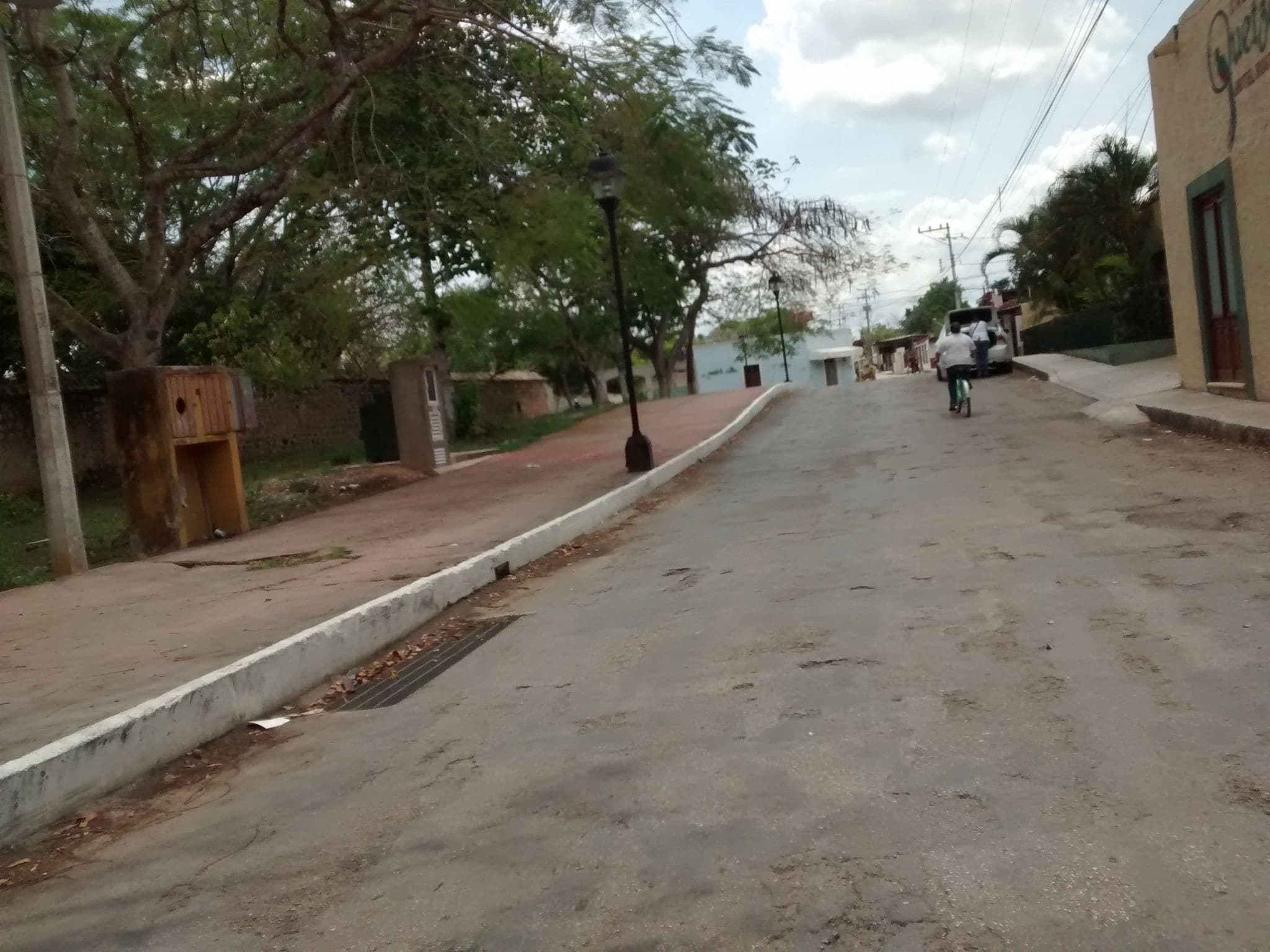 Street view near Casa Quetzal, Valladolid