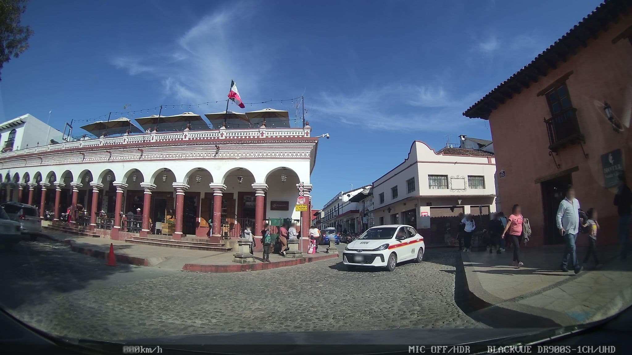 Street view near Hotel Santa Clara, San Cristóbal de las Casas — © nicovargas (CC BY-SA · Mapillary)