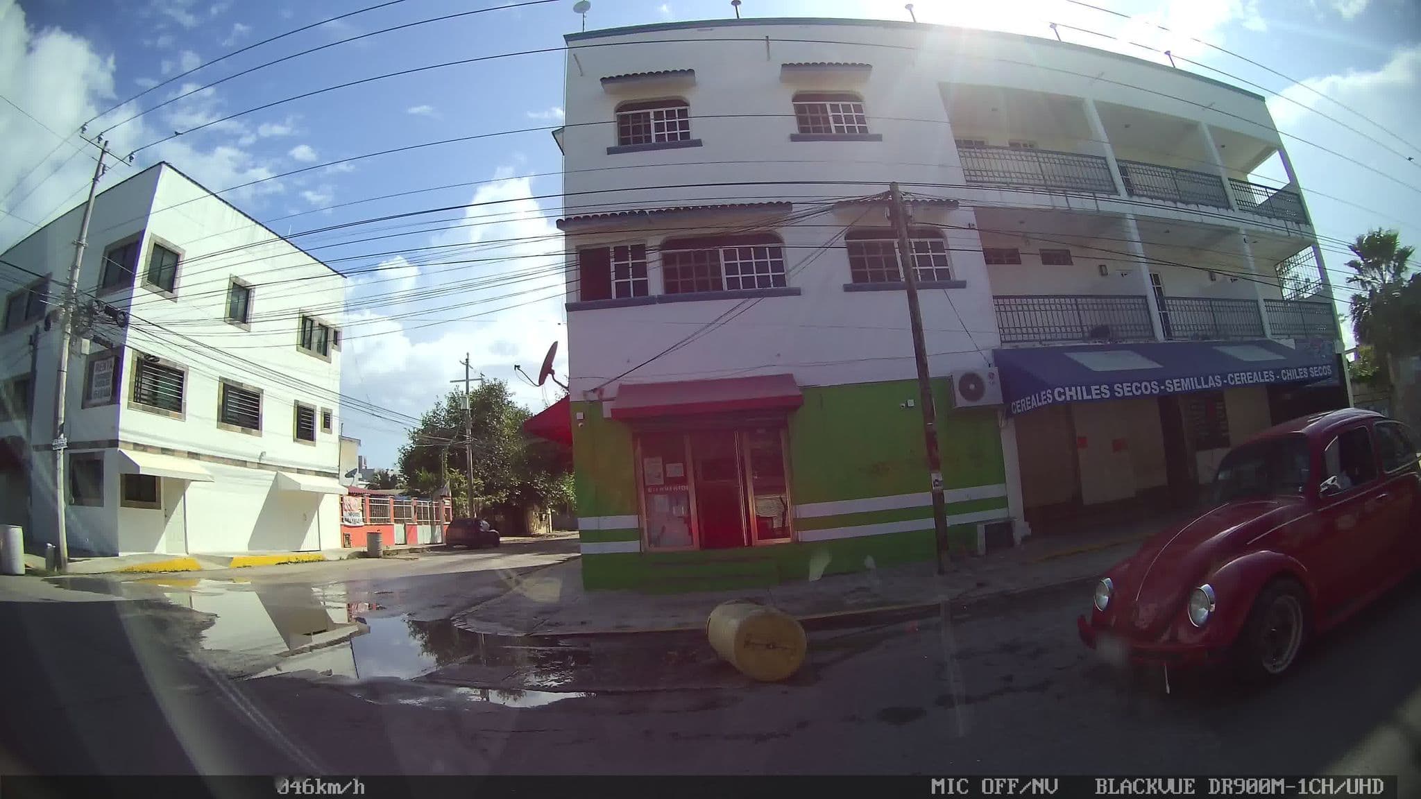 Street view near José Antonio, Playa del Carmen