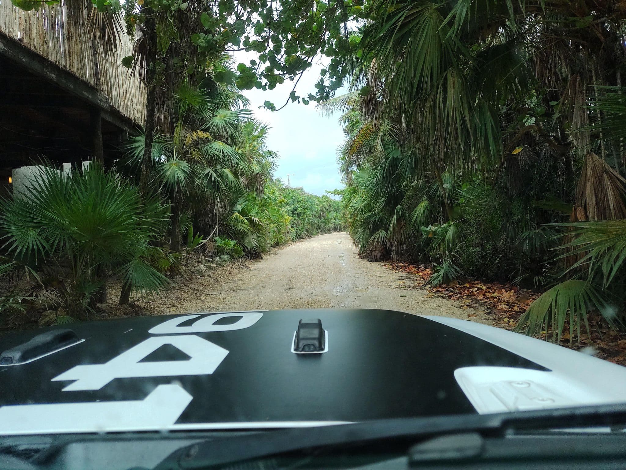 Street view near Casa Niños, Tulum