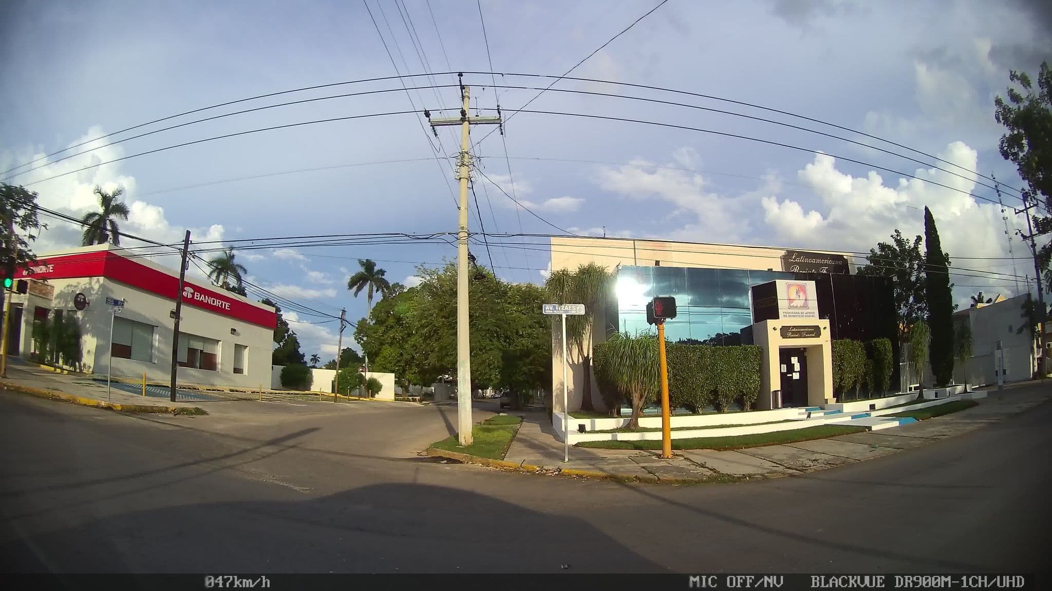 Street view near Avendia, Mérida