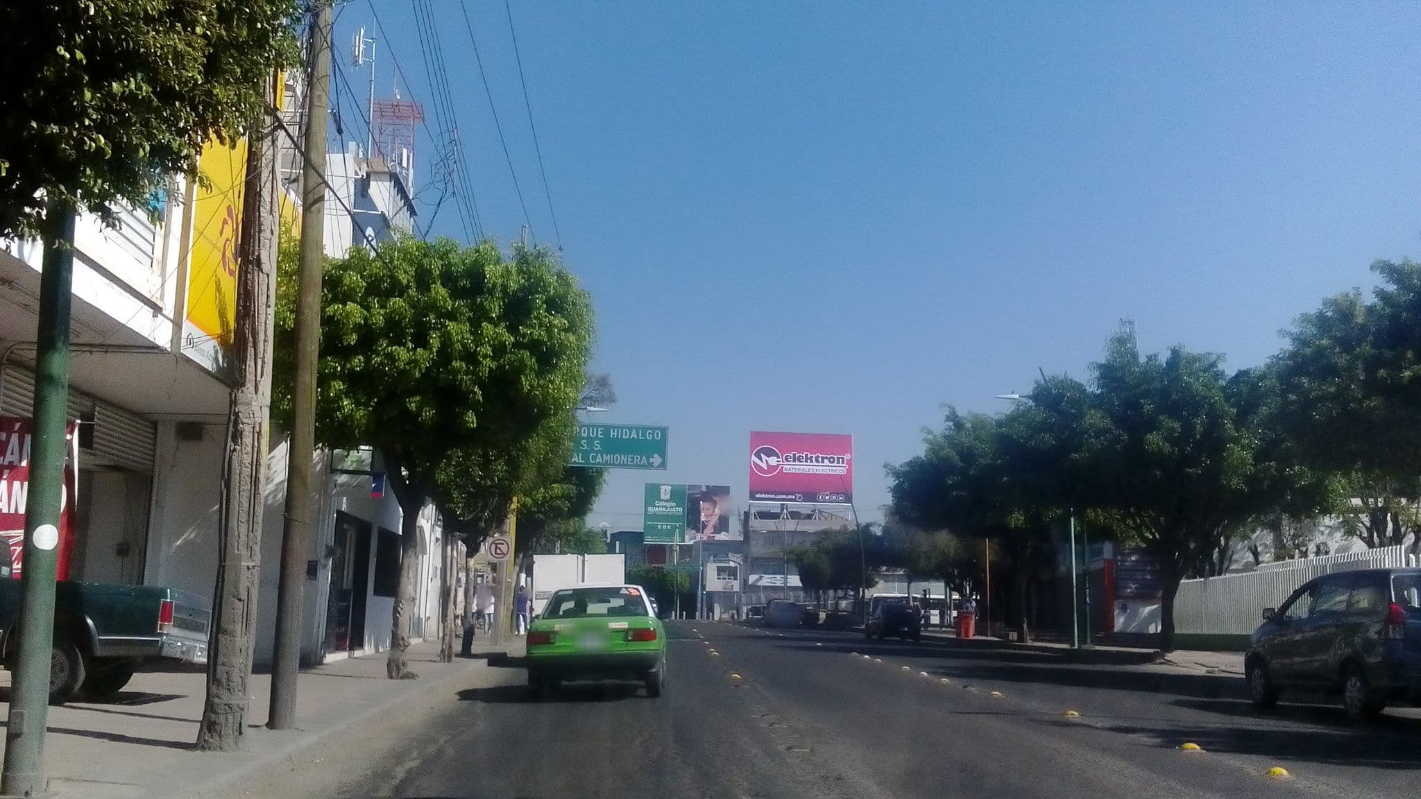 Street view near Hotel Emily Leon, León de los Aldama — © acosta (CC BY-SA · Mapillary)