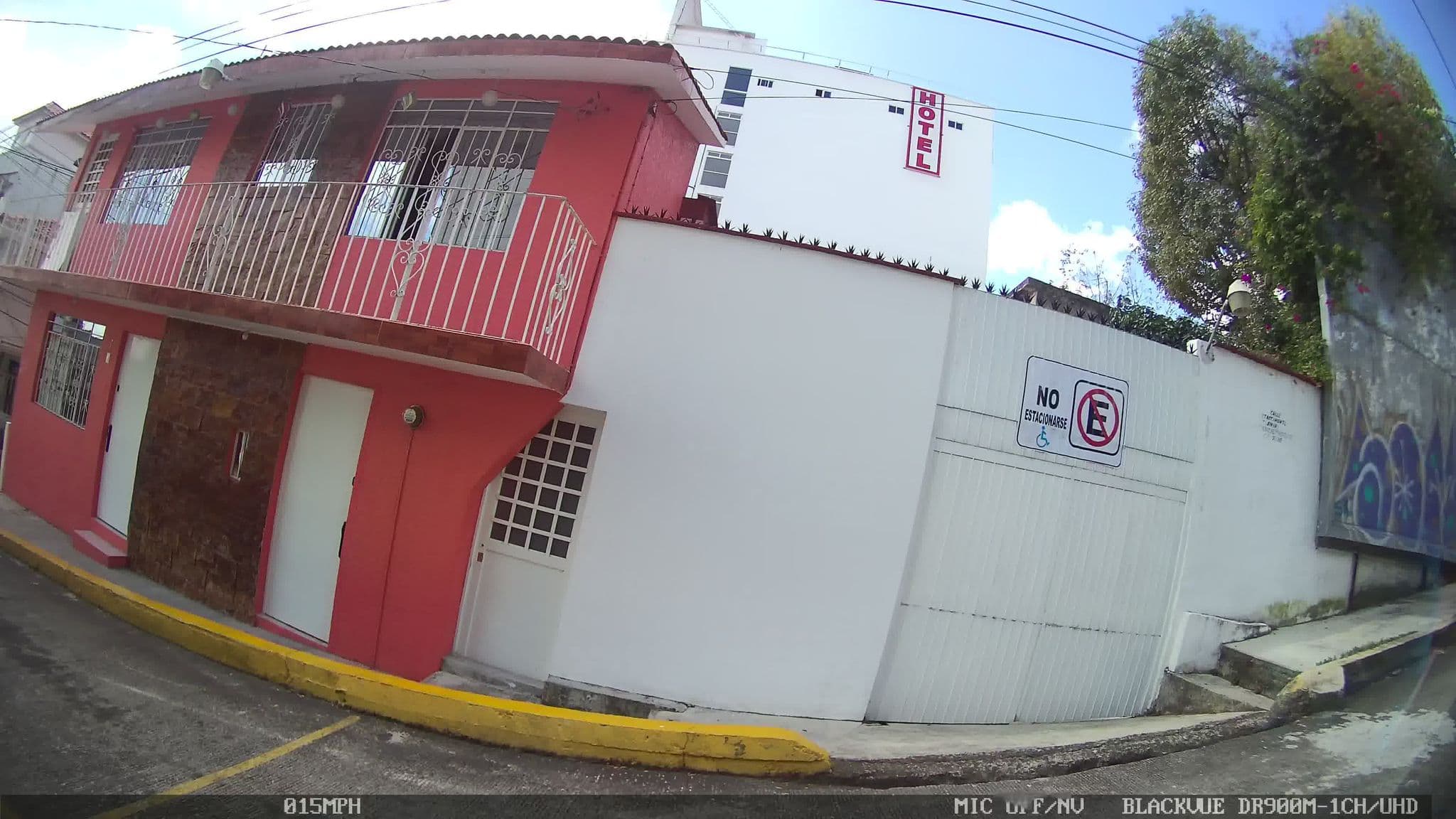 Street view near Hotel Klimt, Xalapa de Enríquez — © kaart_2 (CC BY-SA · Mapillary)