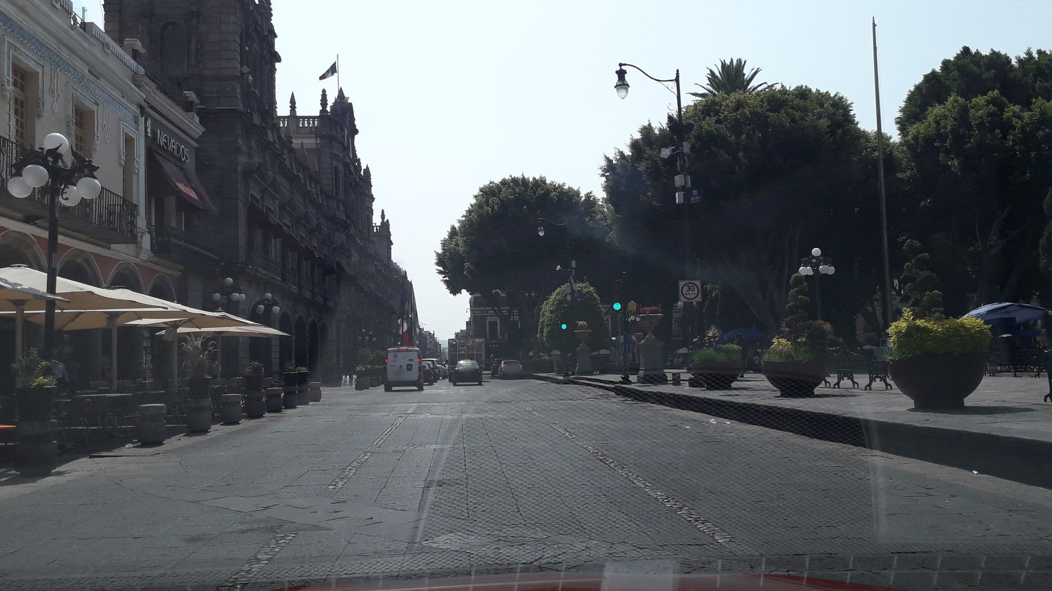Street view near Hotel Royalty, Puebla — © gchava85 (CC BY-SA · Mapillary)