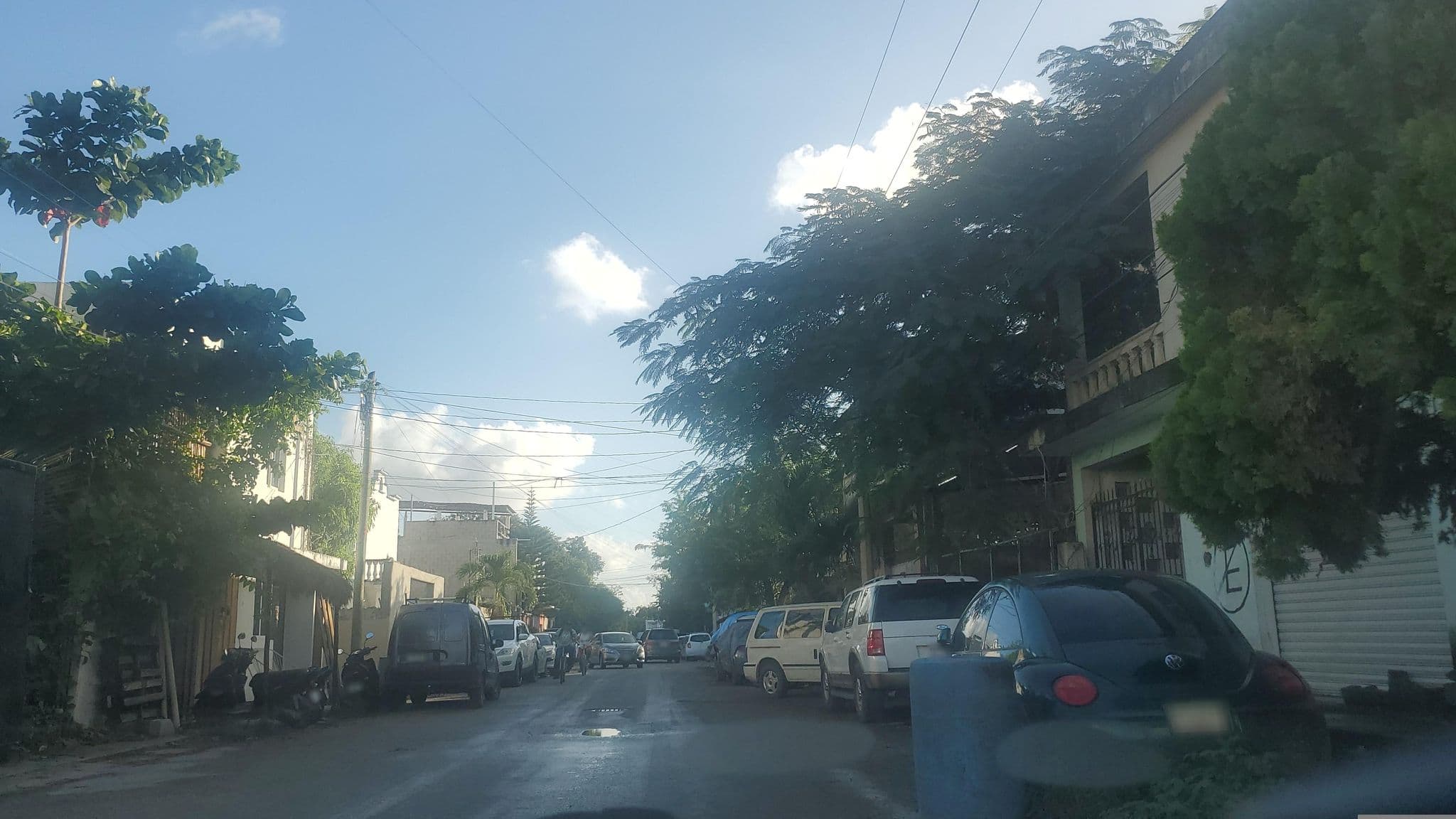 Street view near Coelum, Tulum