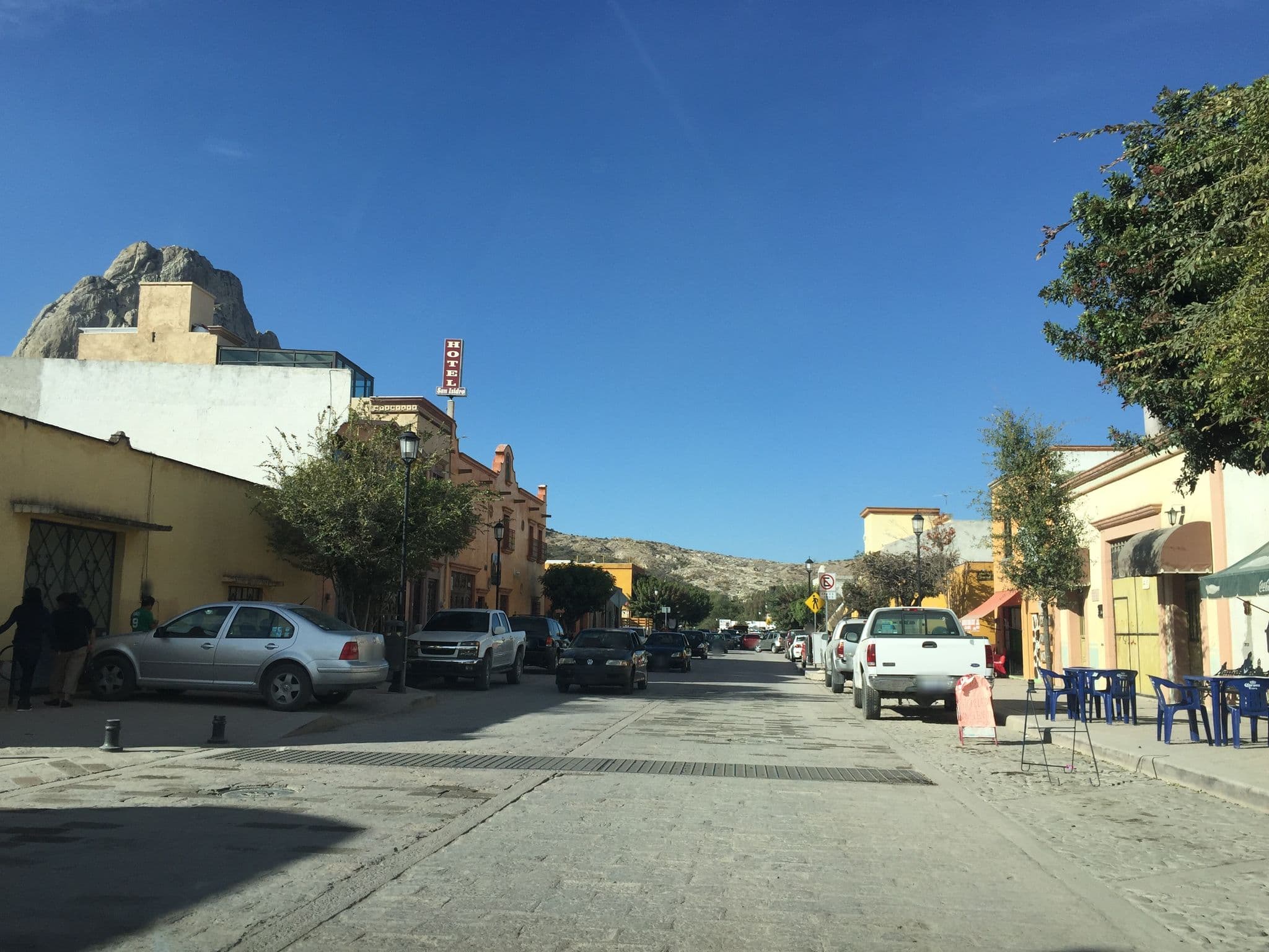 Street view near San Diego, Bernal — © mapeadora (CC BY-SA · Mapillary)