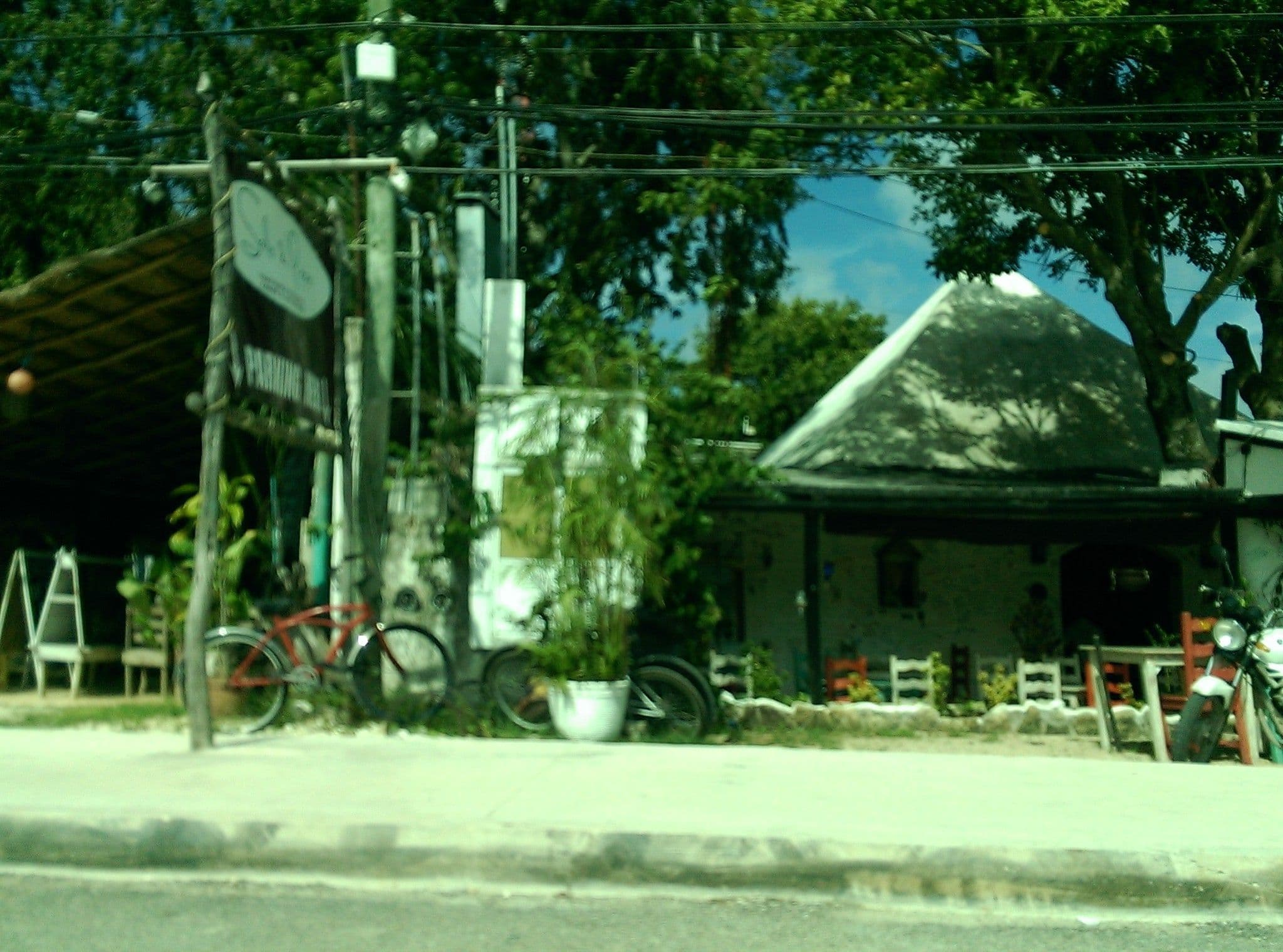 Street view near iTour Mexico, Tulum