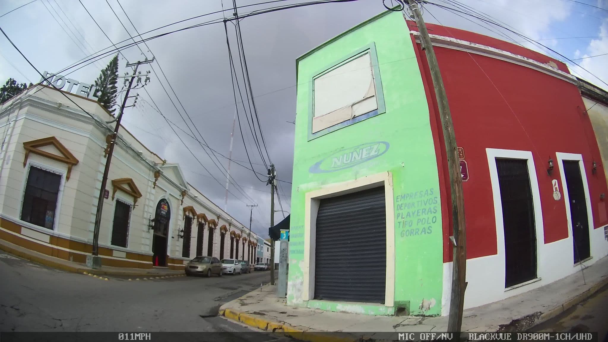 Street view near Hotel Plaza Mirador, Mérida