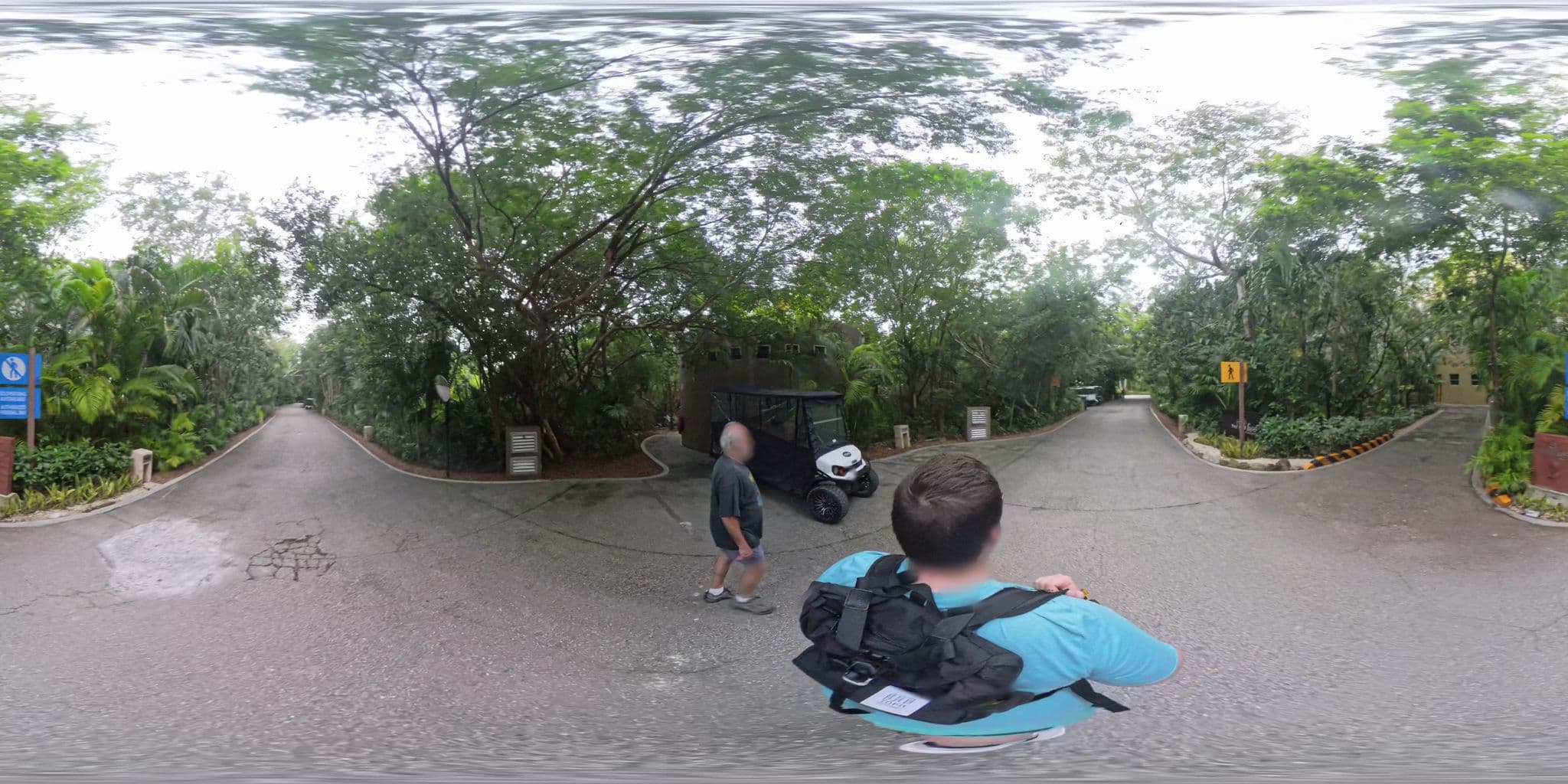 Street view near The Bliss, Playa del Carmen