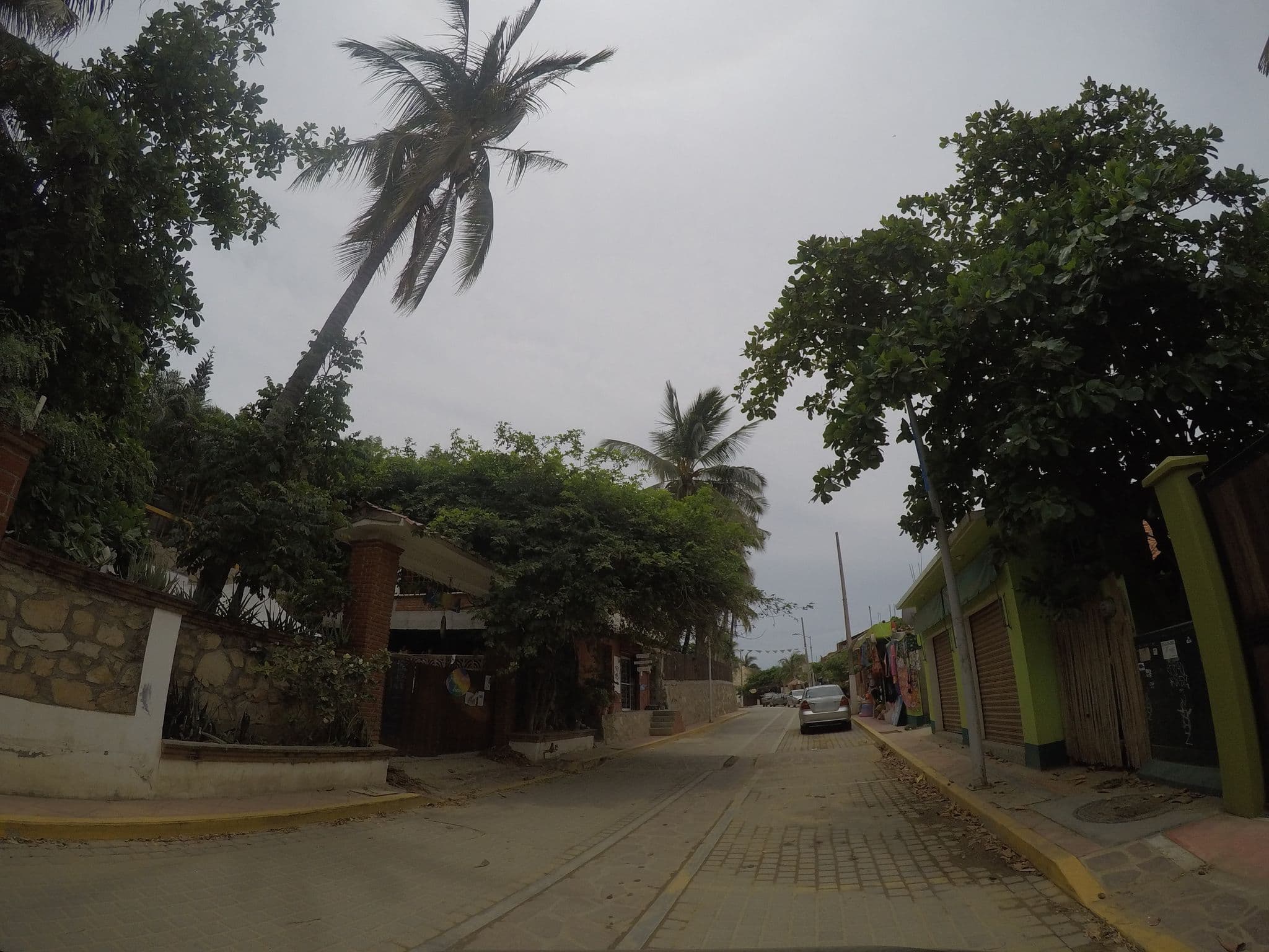 Street view near Buda Tortuga, Puerto Ángel