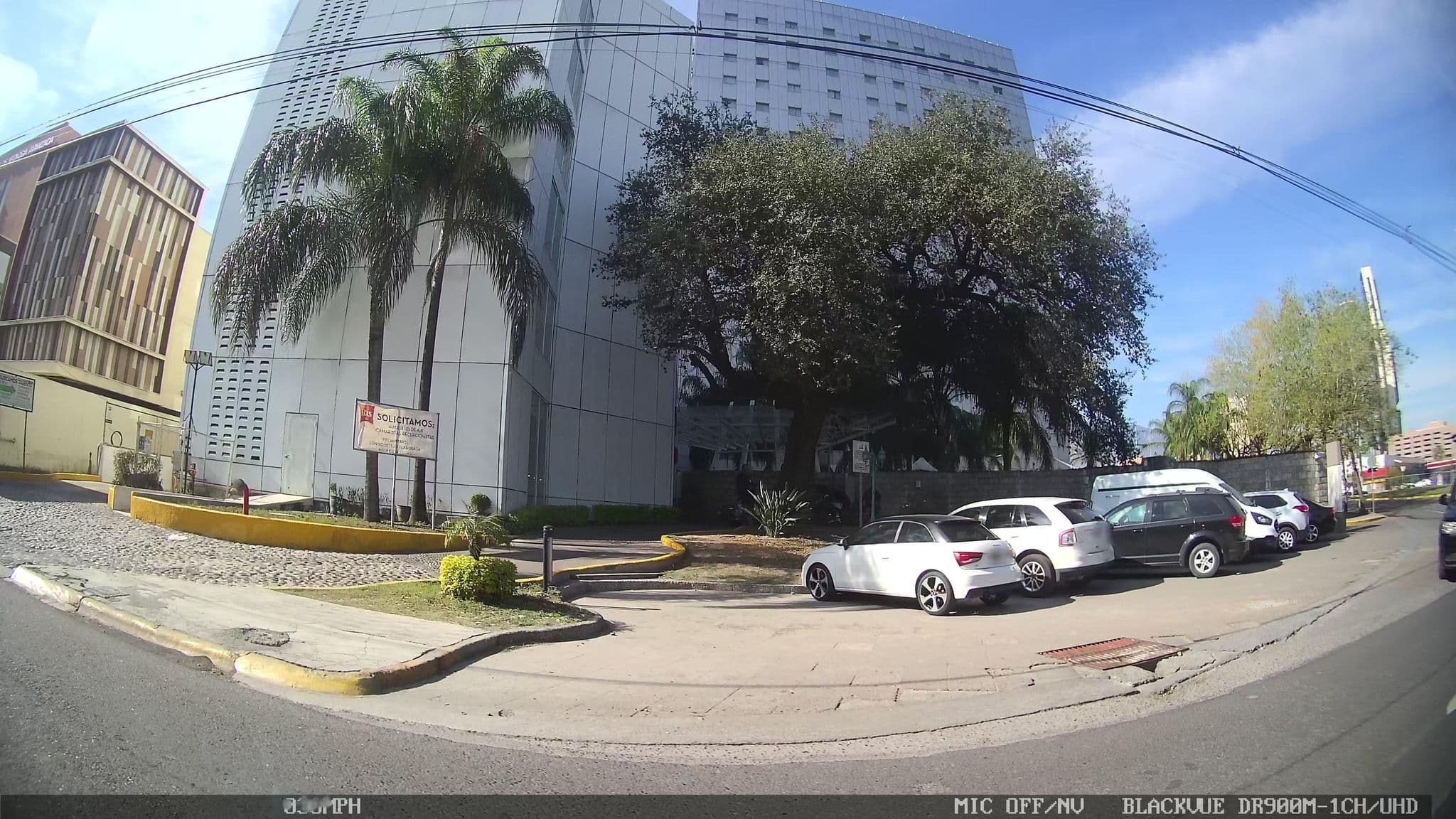 Street view near Ibis Monterrey Valle, Monterrey — © kaartcam (CC BY-SA · Mapillary)