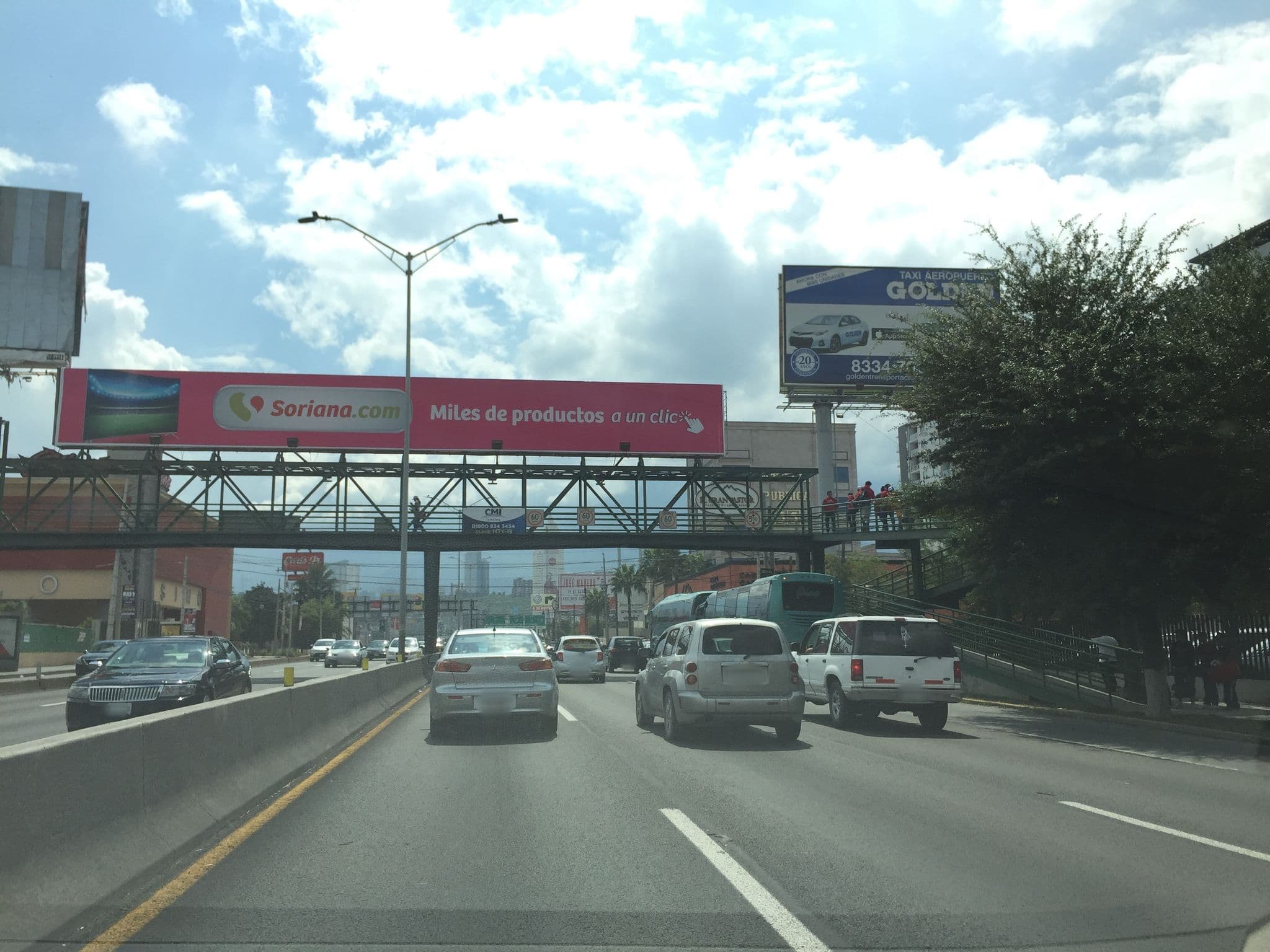 Street view near Hampton Inn by Hilton Monterrey / Galerías-Obispado, Monterrey — © luislatin (CC BY-SA · Mapillary)
