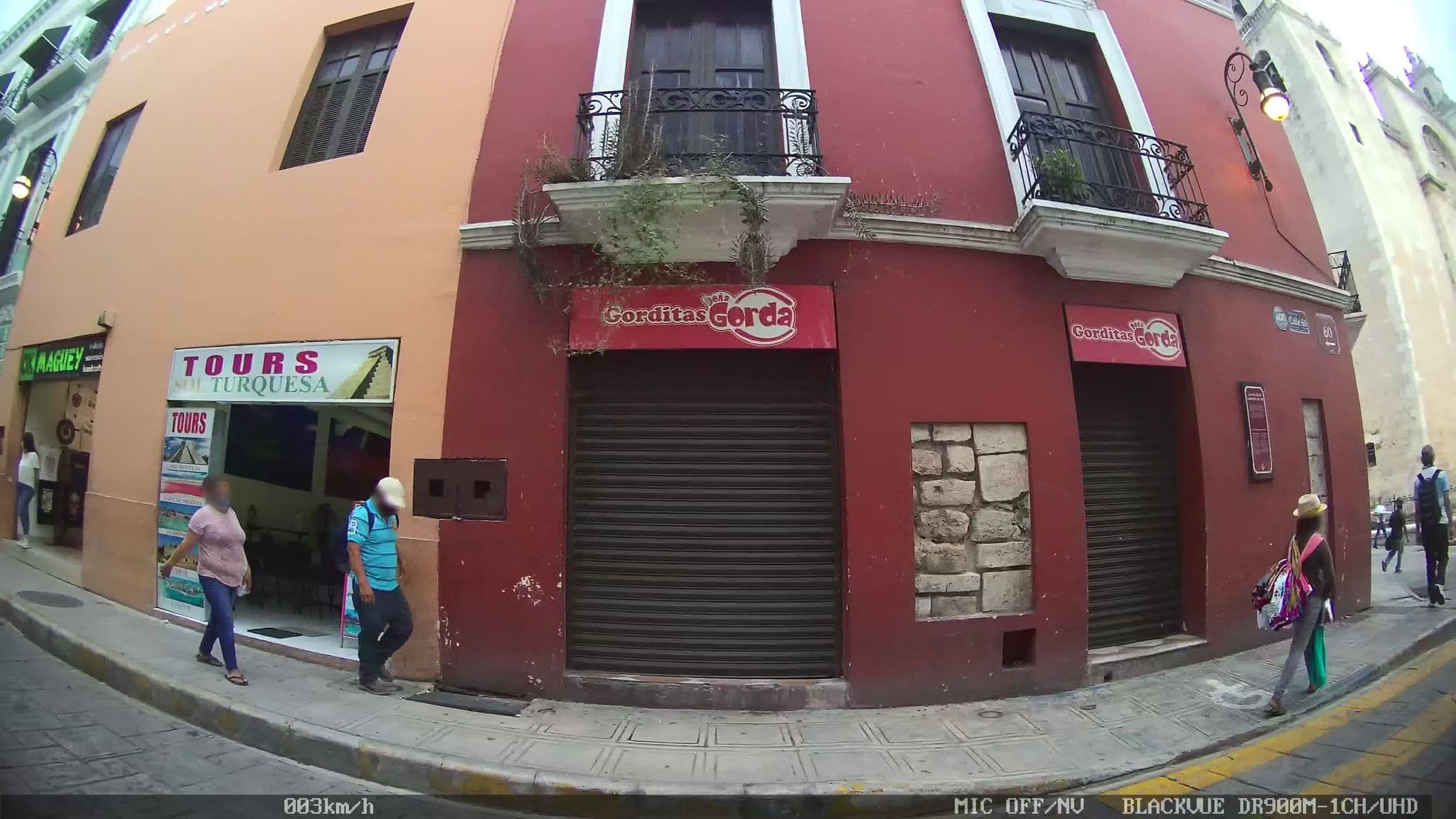 Street view near Piedra de Agua, Mérida