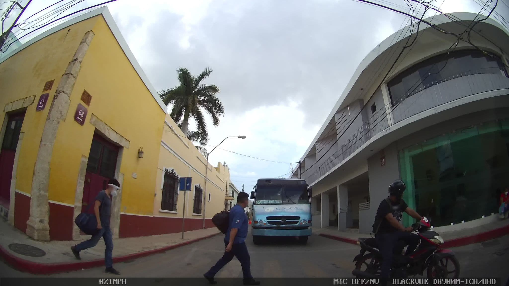 Street view near Embajadores, Mérida
