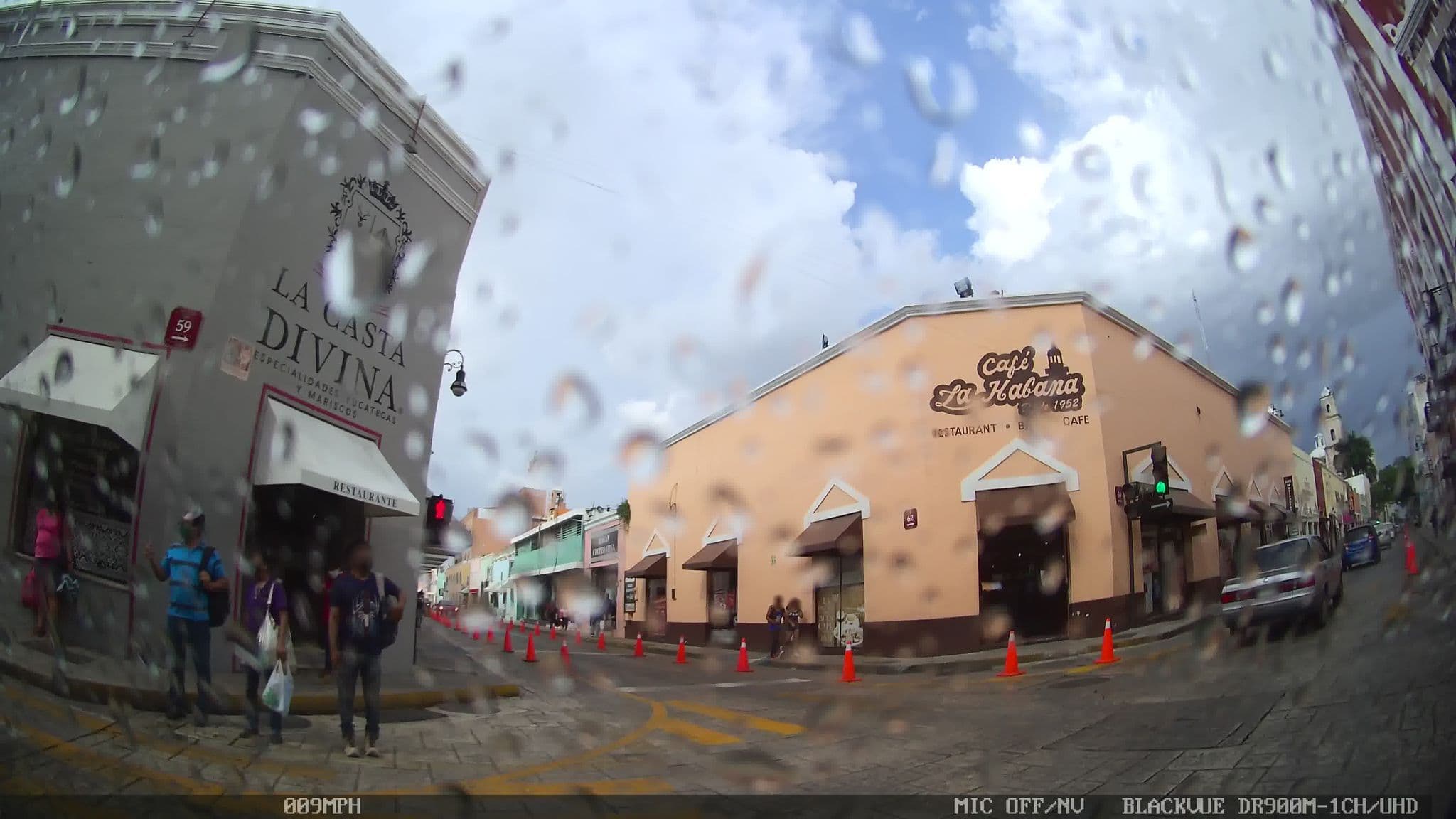 Street view near Reforma, Mérida
