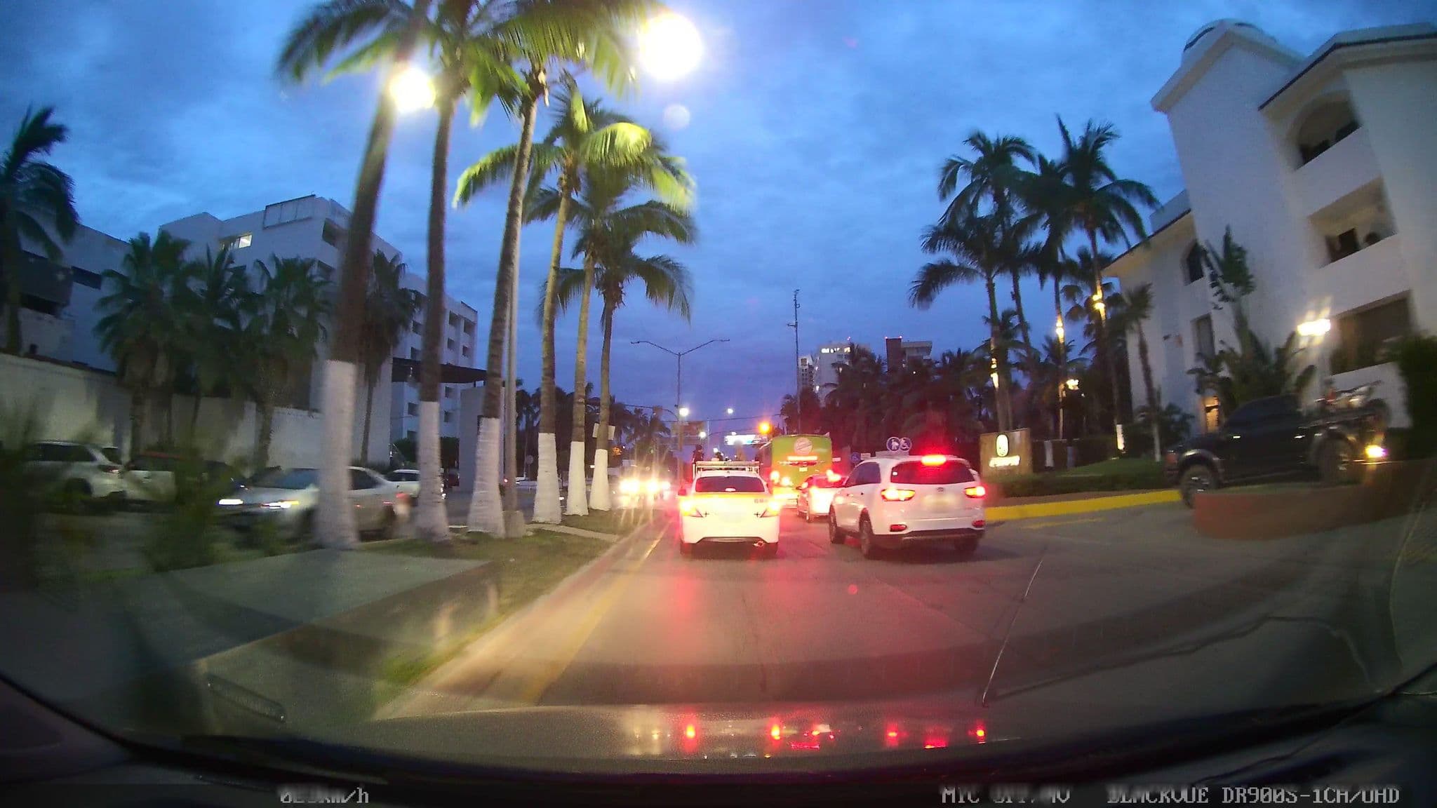 Street view near Quijote Inn, Mazatlán — © nicovargas (CC BY-SA · Mapillary)