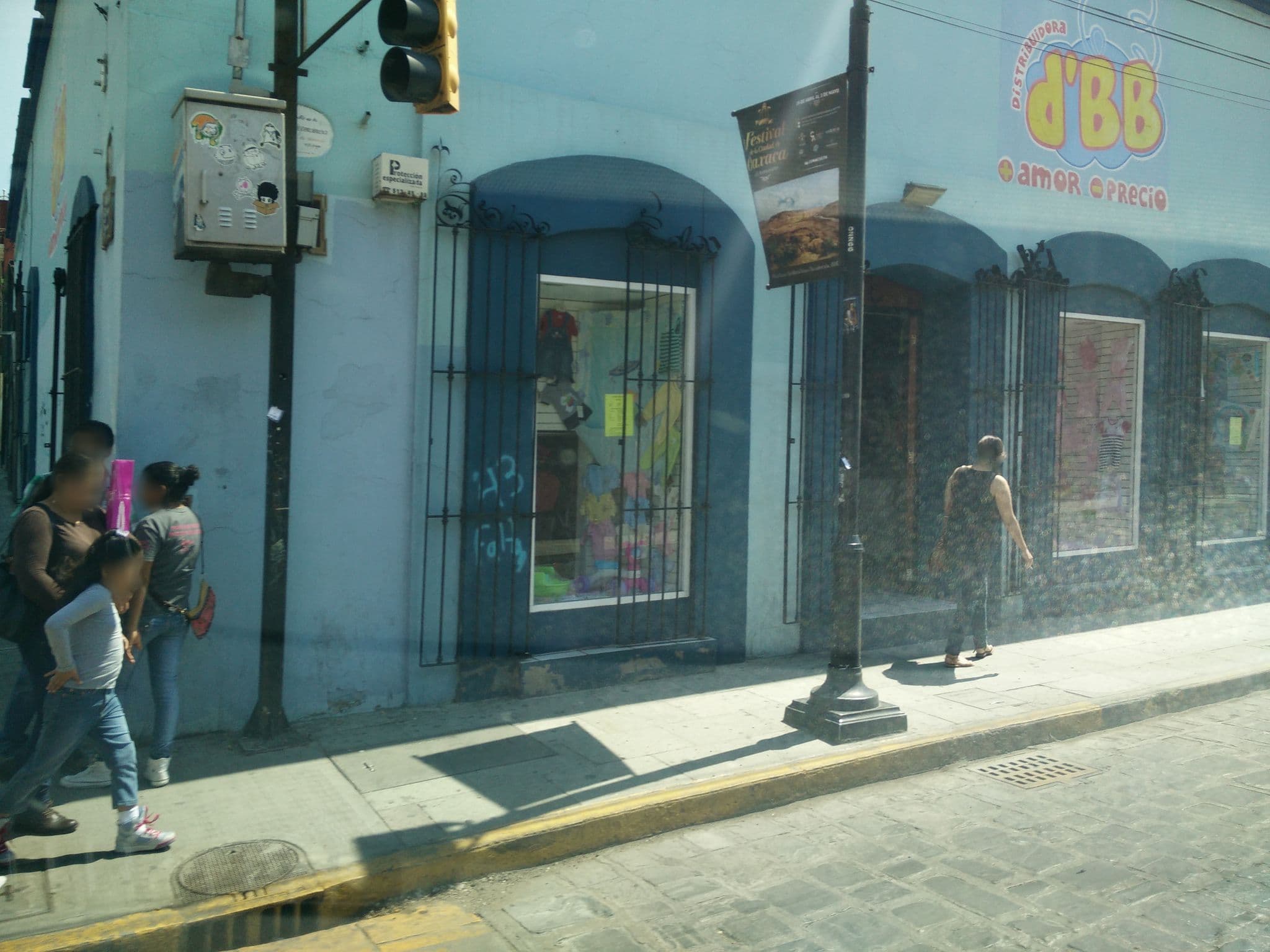 Street view near Mesón del Peñasco, Oaxaca