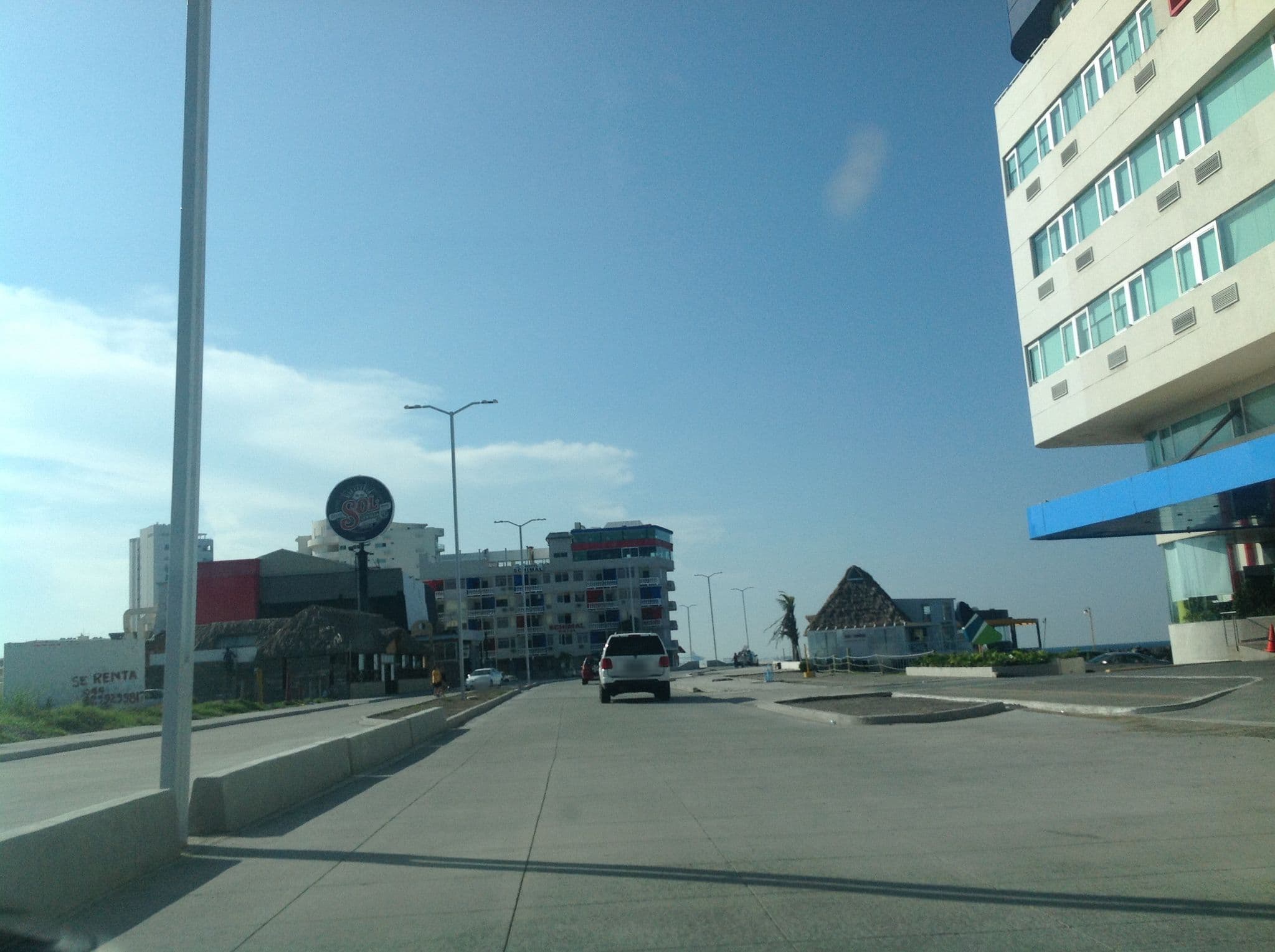 Street view near Hotel Punta Azul, Veracruz