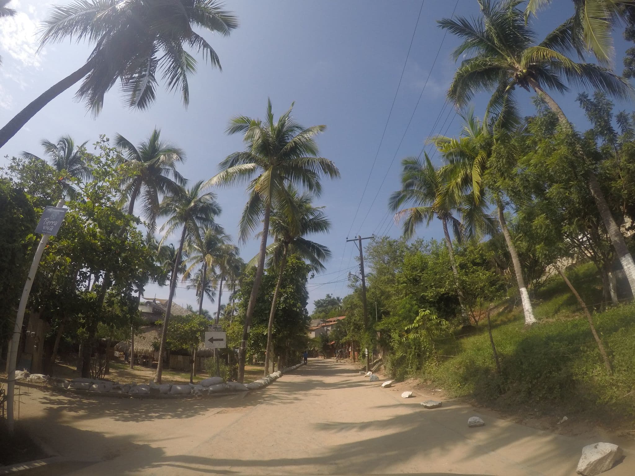 Street view near La Escondida, Puerto Ángel