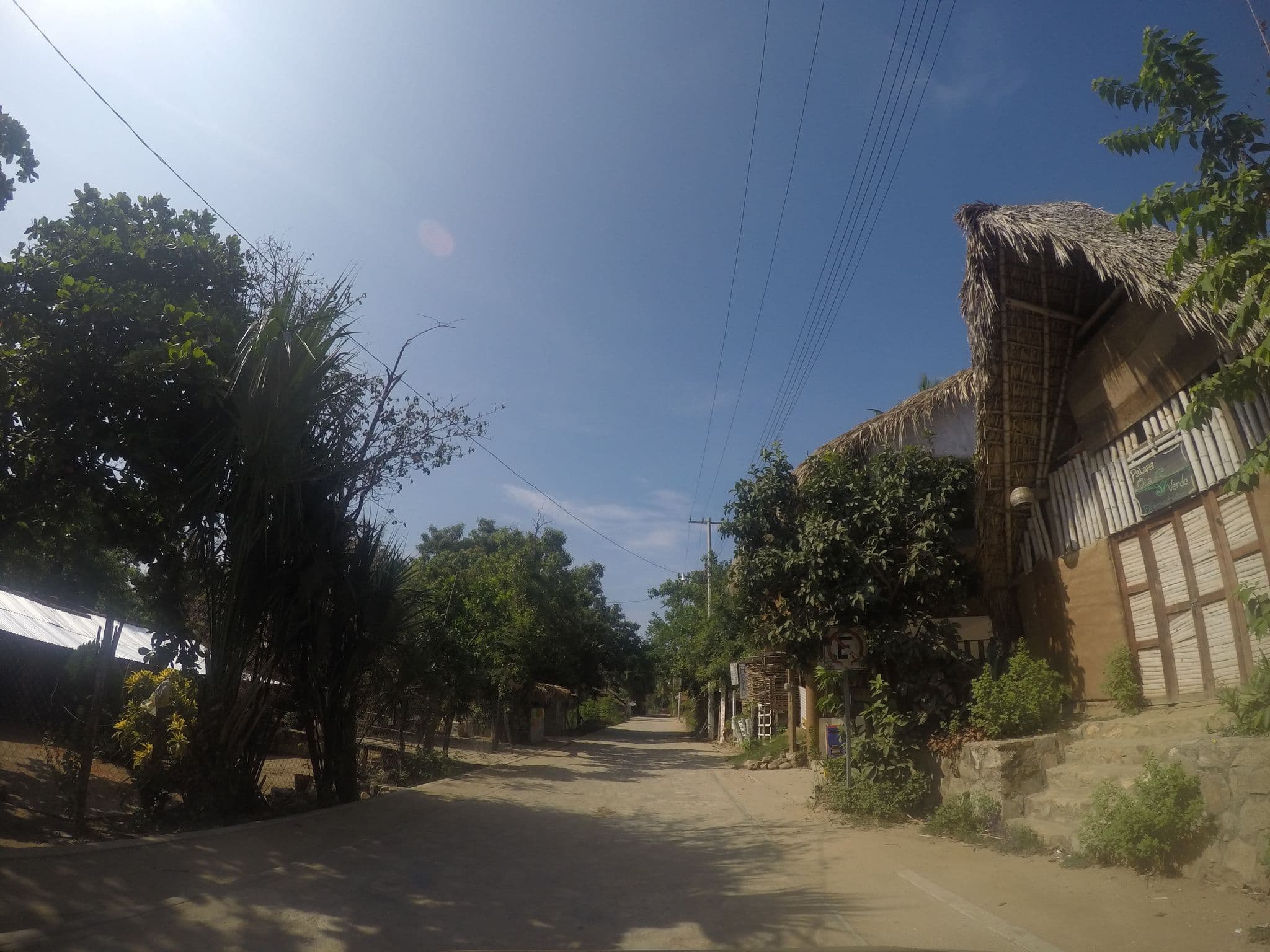 Street view near Villa Luna de miel, Puerto Ángel