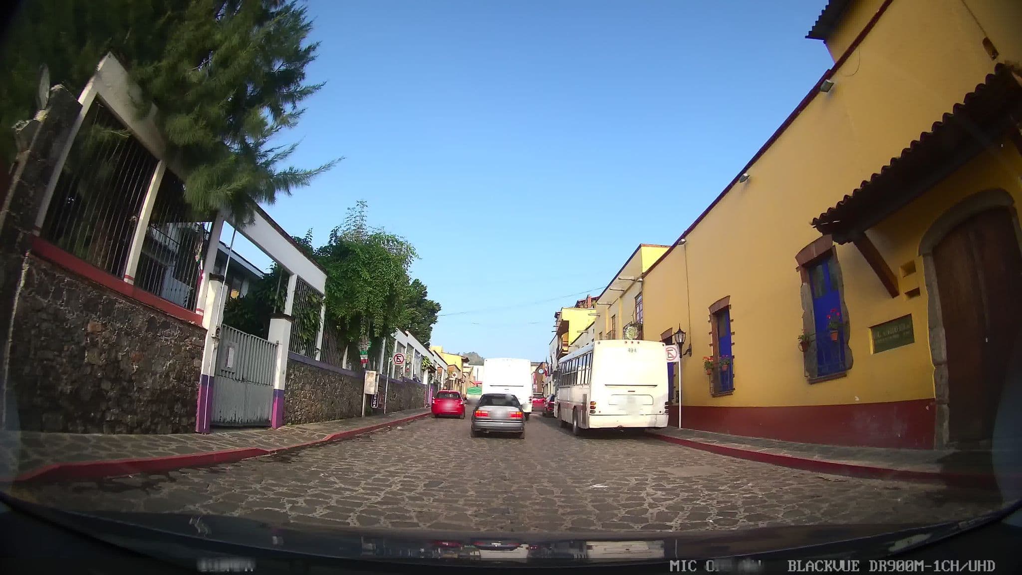 Street view near Hotel Restaurante El Ciruelo, Tepoztlán — © kaart_4 (CC BY-SA · Mapillary)
