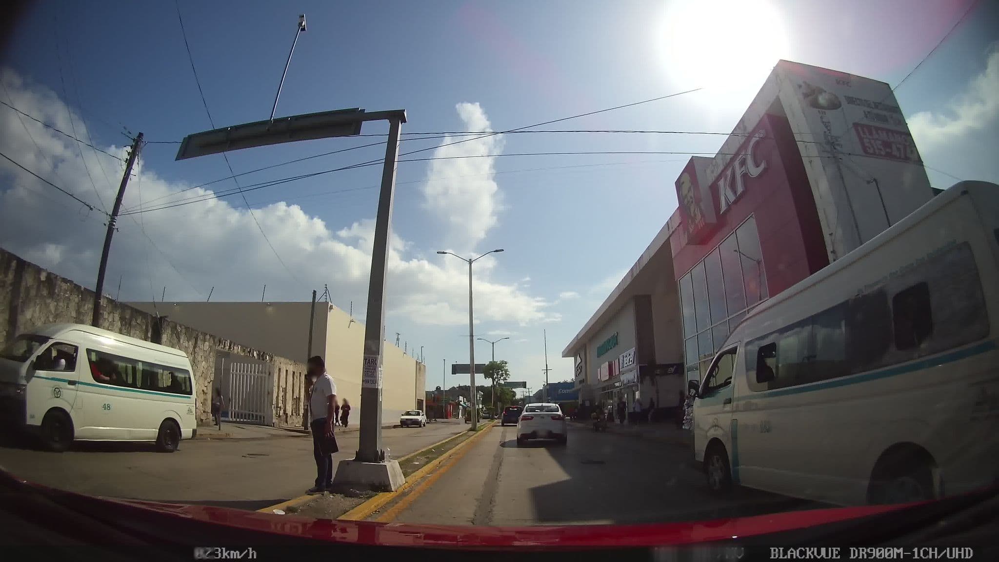 Street view near Tropico 20º, Playa del Carmen