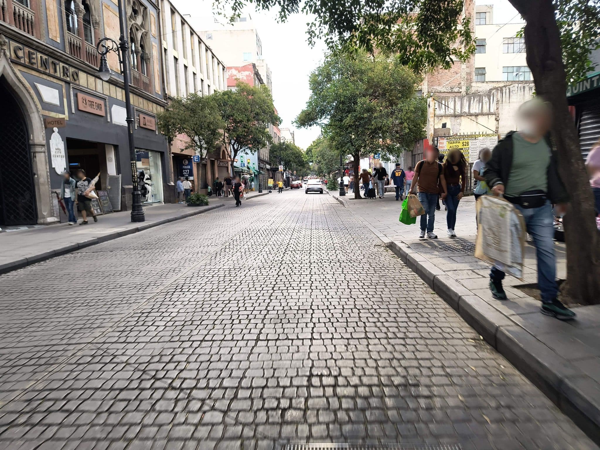Street view near Punto MX, Mexico City — © mapeadora (CC BY-SA · Mapillary)