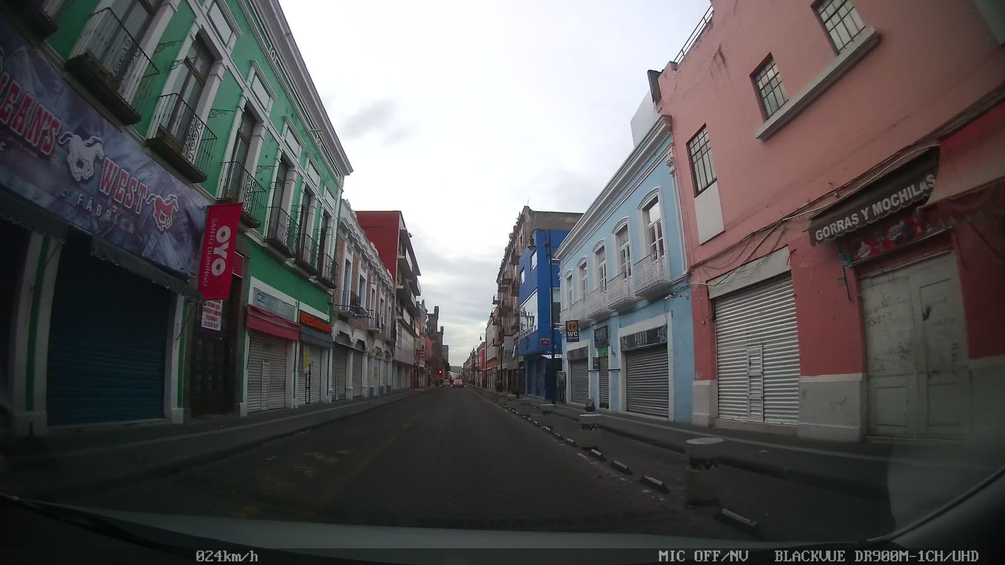Street view near Hostal Santo Domingo, Puebla — © kaart_4 (CC BY-SA · Mapillary)