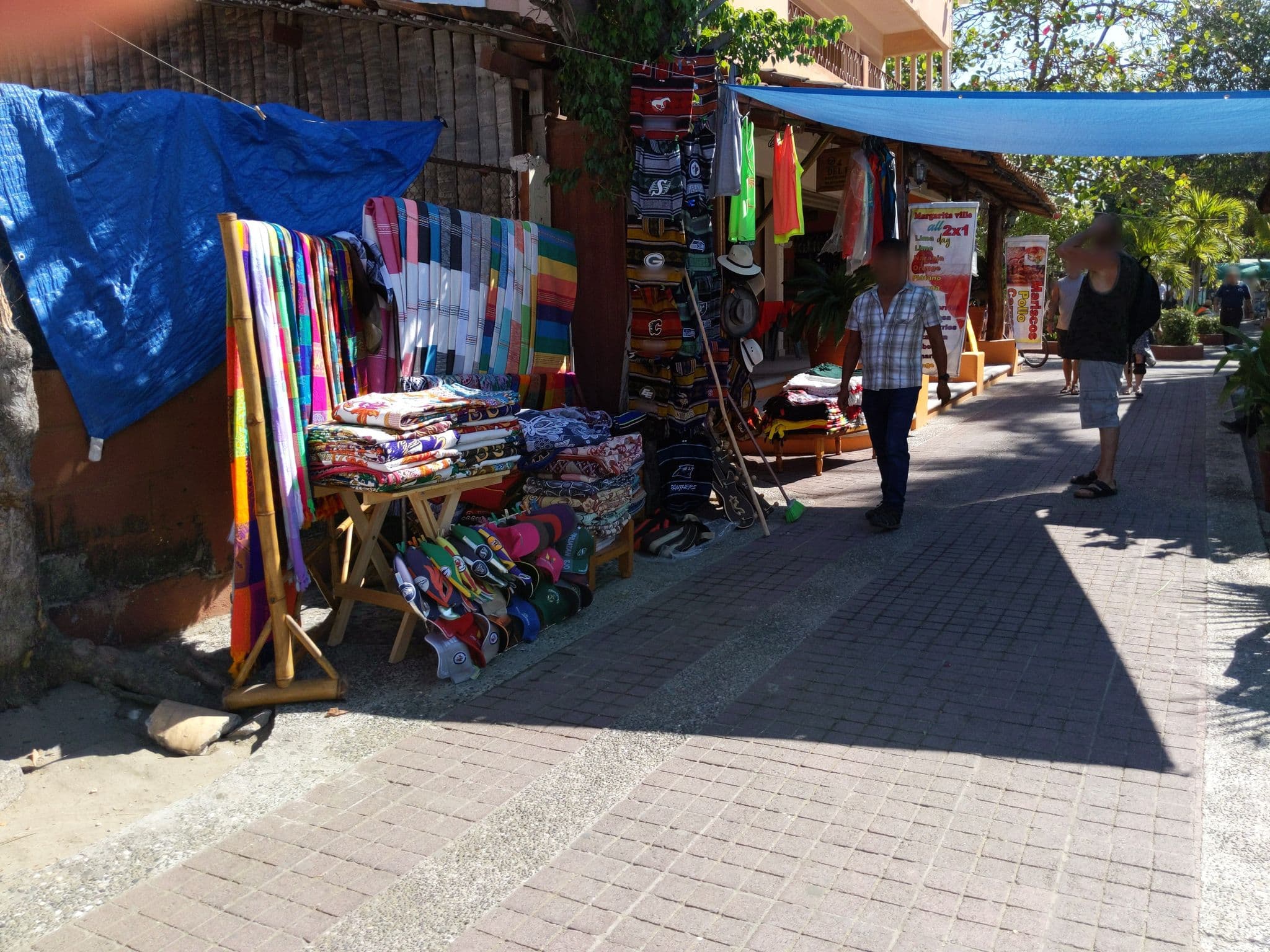 Street view near Hotel Avila, Ixtapa-Zihuatanejo — © m1ch (CC BY-SA · Mapillary)